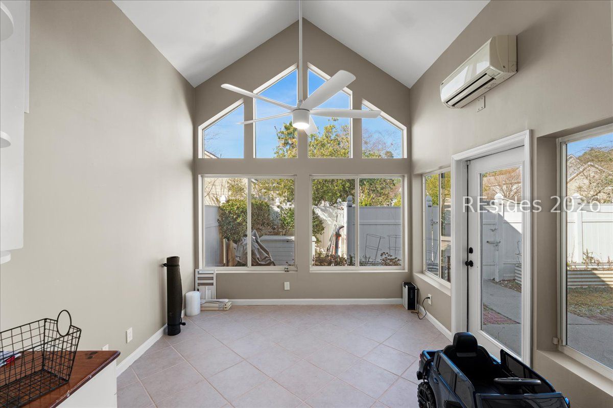 17 Sassafras Street