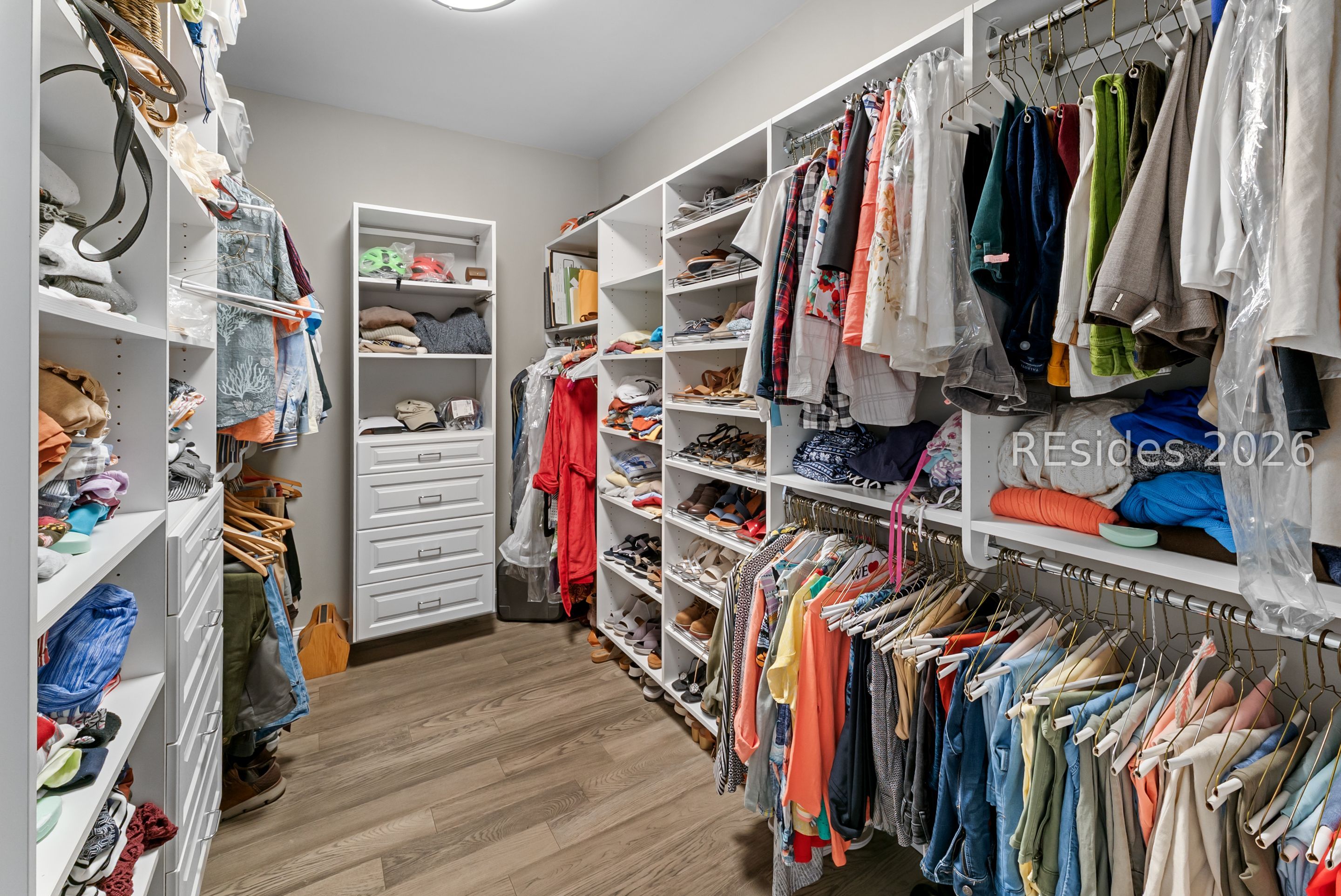 32 Valleybrooke Court