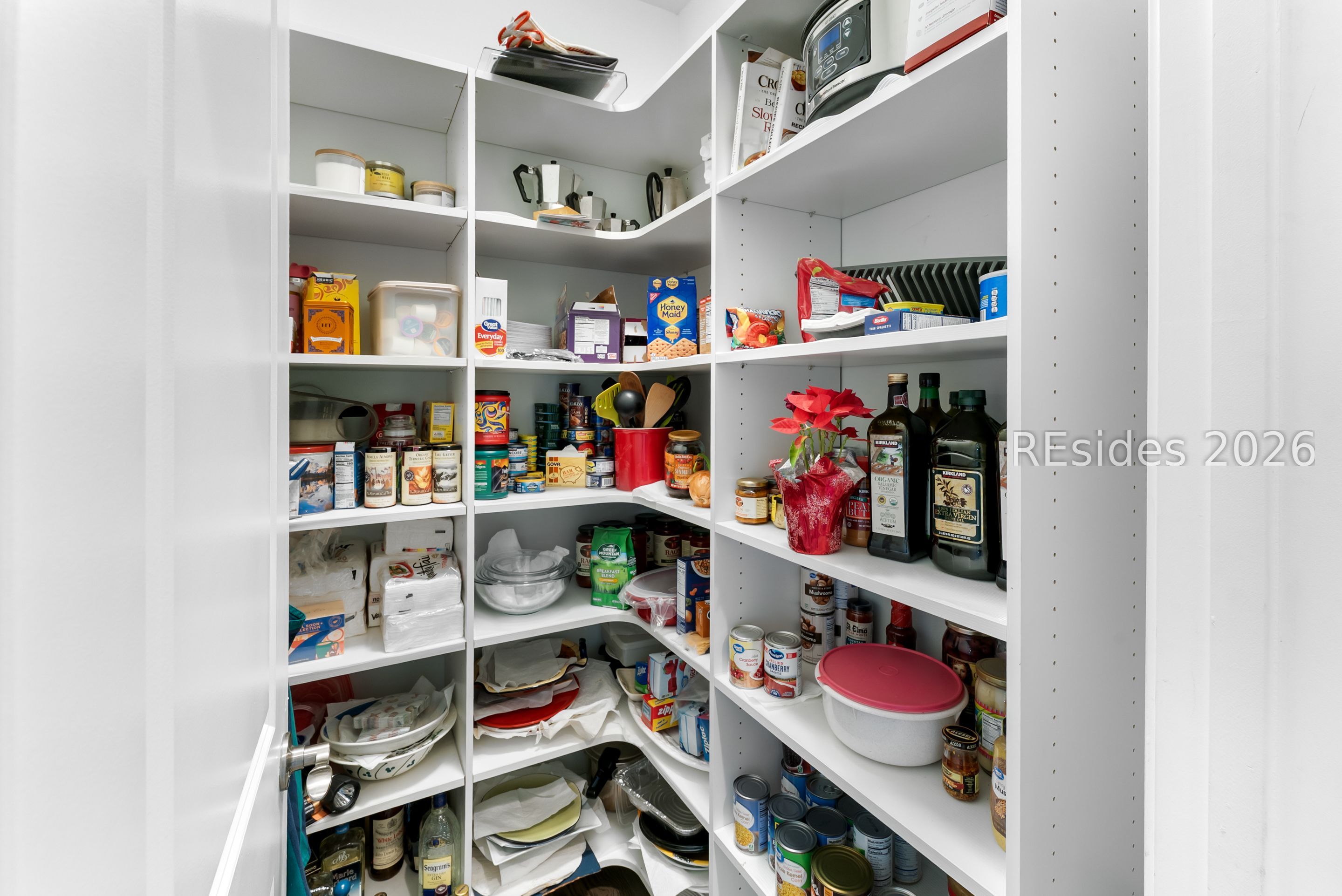 32 Valleybrooke Court