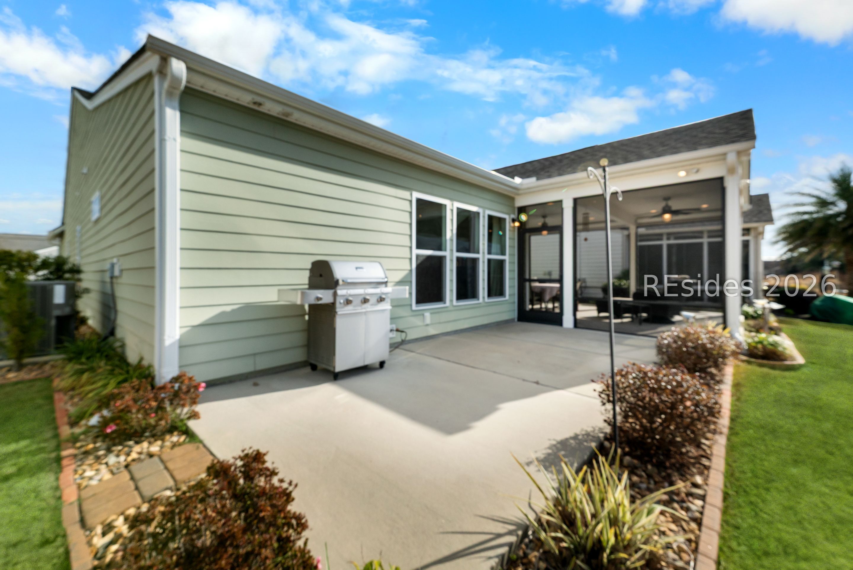 32 Valleybrooke Court