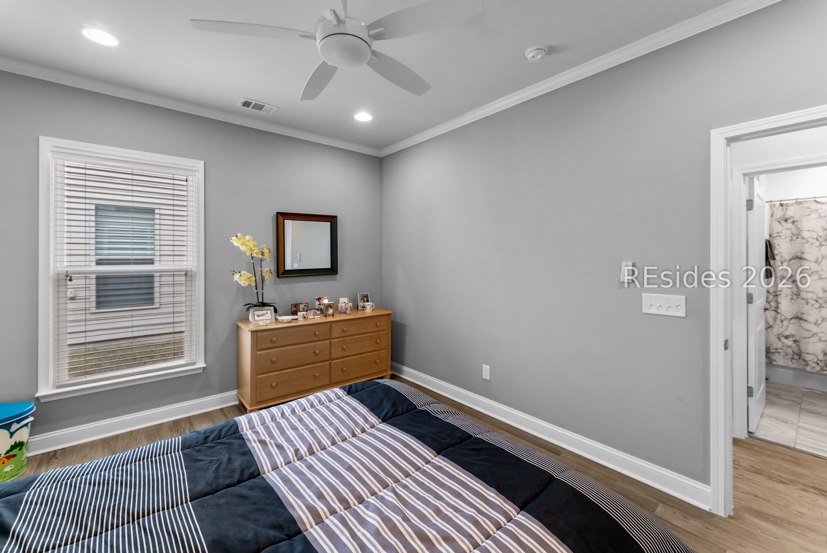 32 Valleybrooke Court