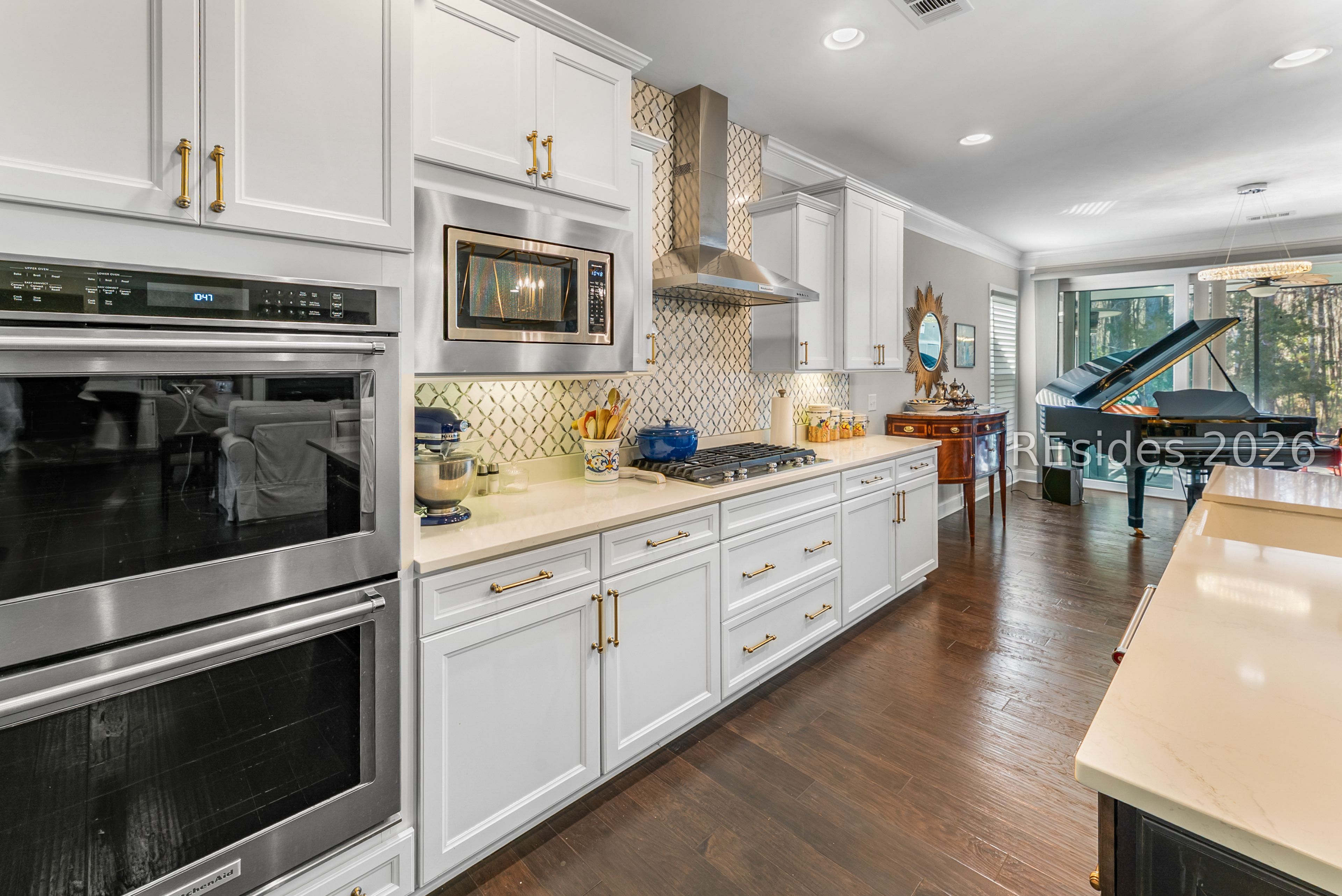 1565 Freshwater Lane