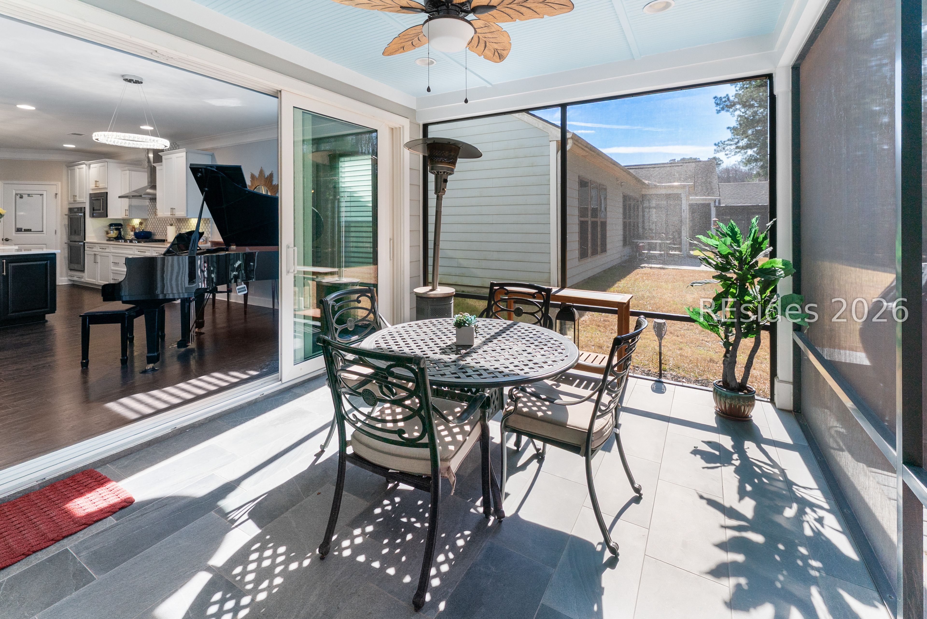 1565 Freshwater Lane