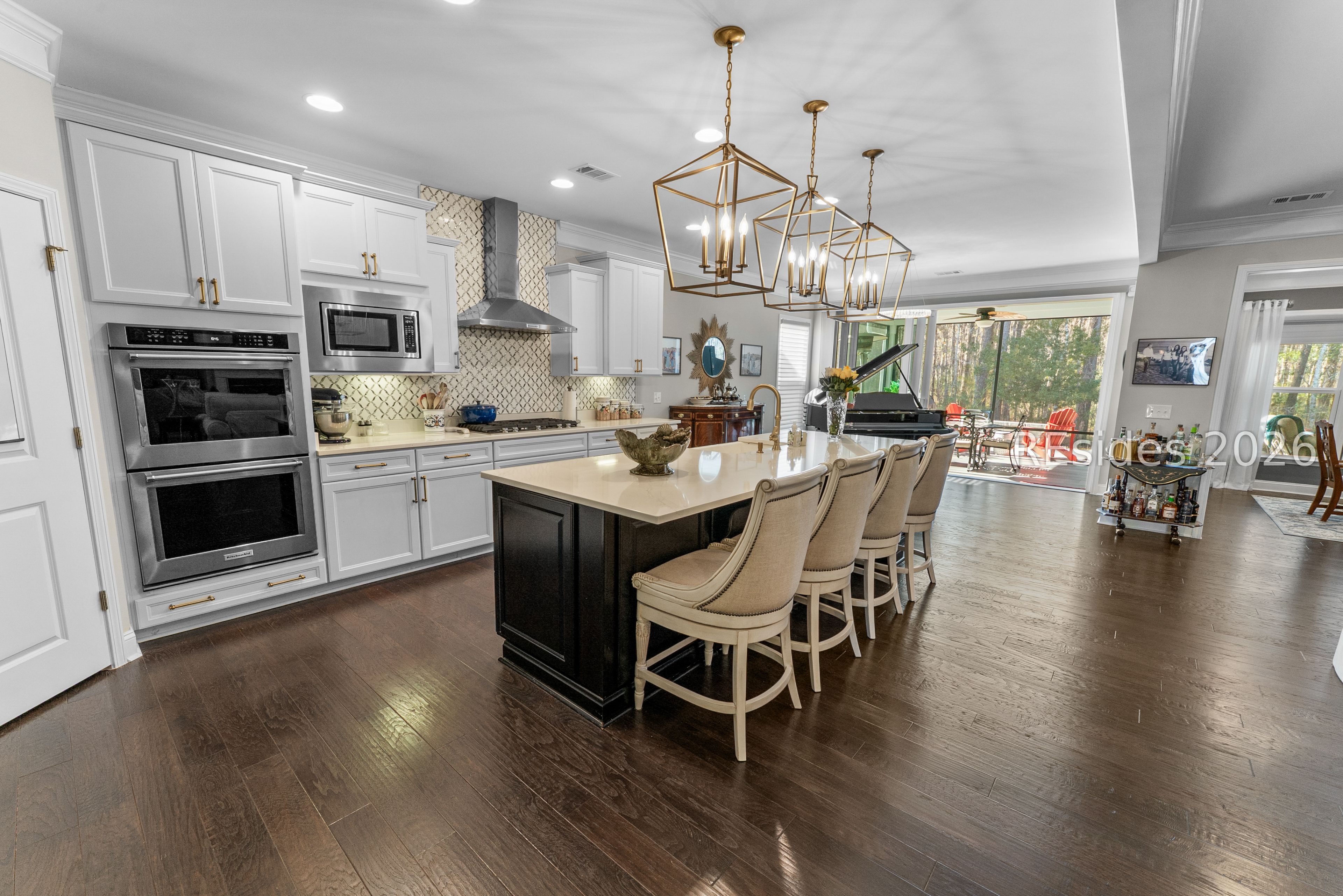 1565 Freshwater Lane