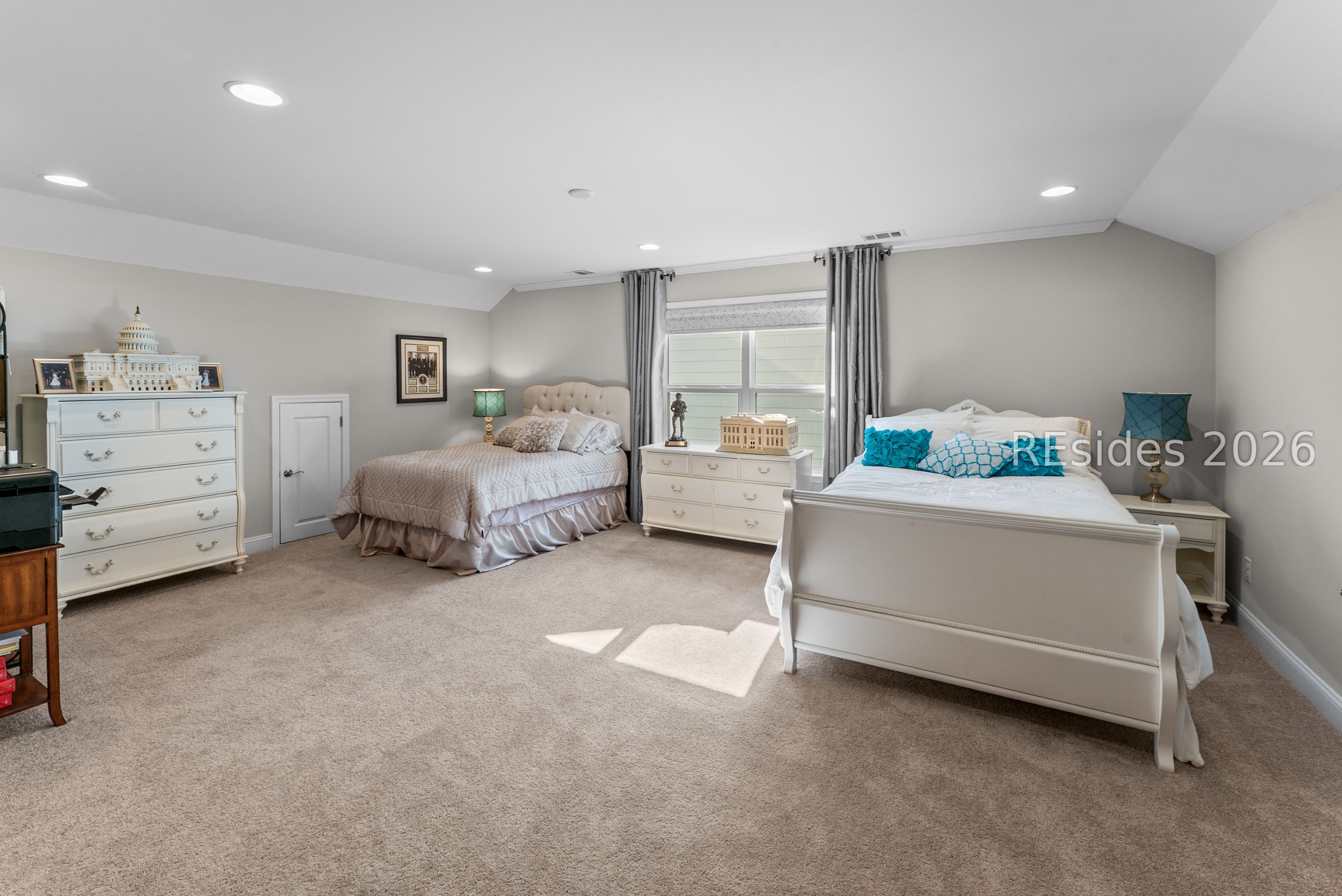 1565 Freshwater Lane