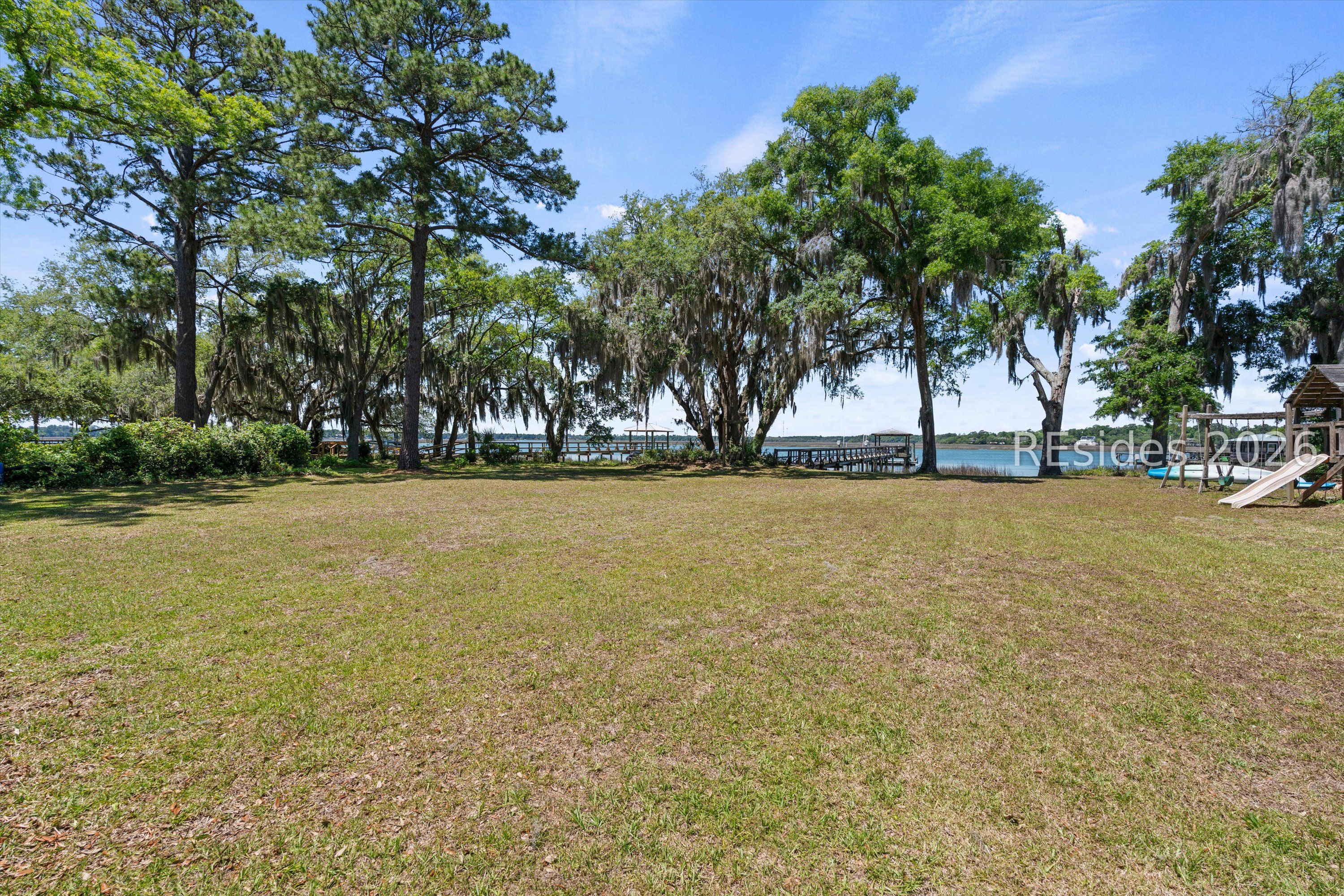 12 Riverfront Place