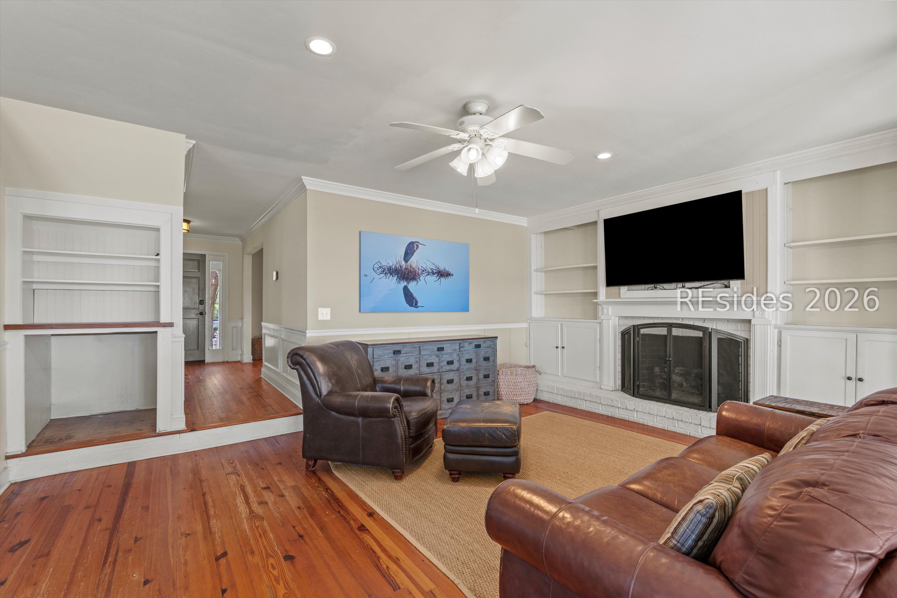 12 Riverfront Place