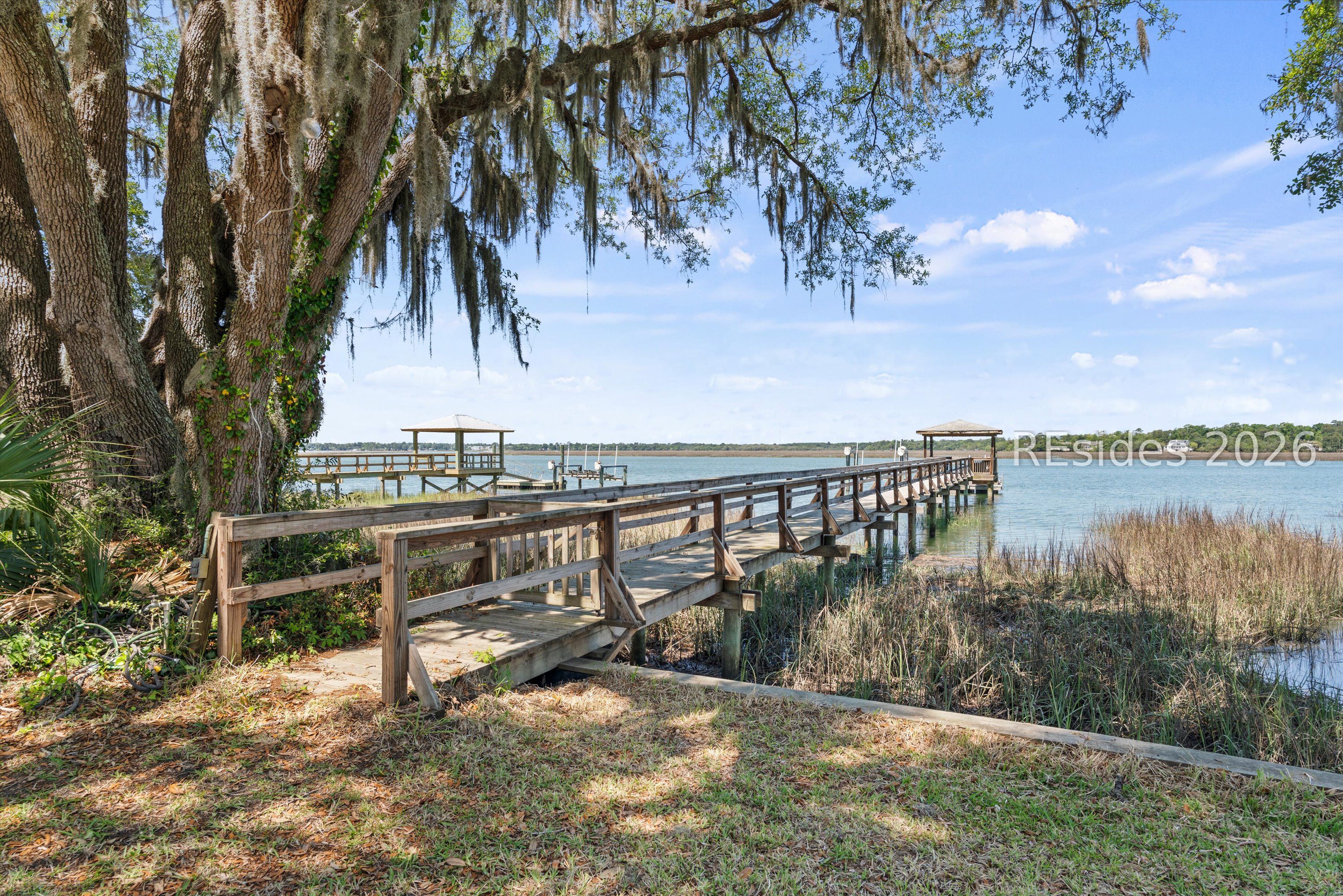 12 Riverfront Place