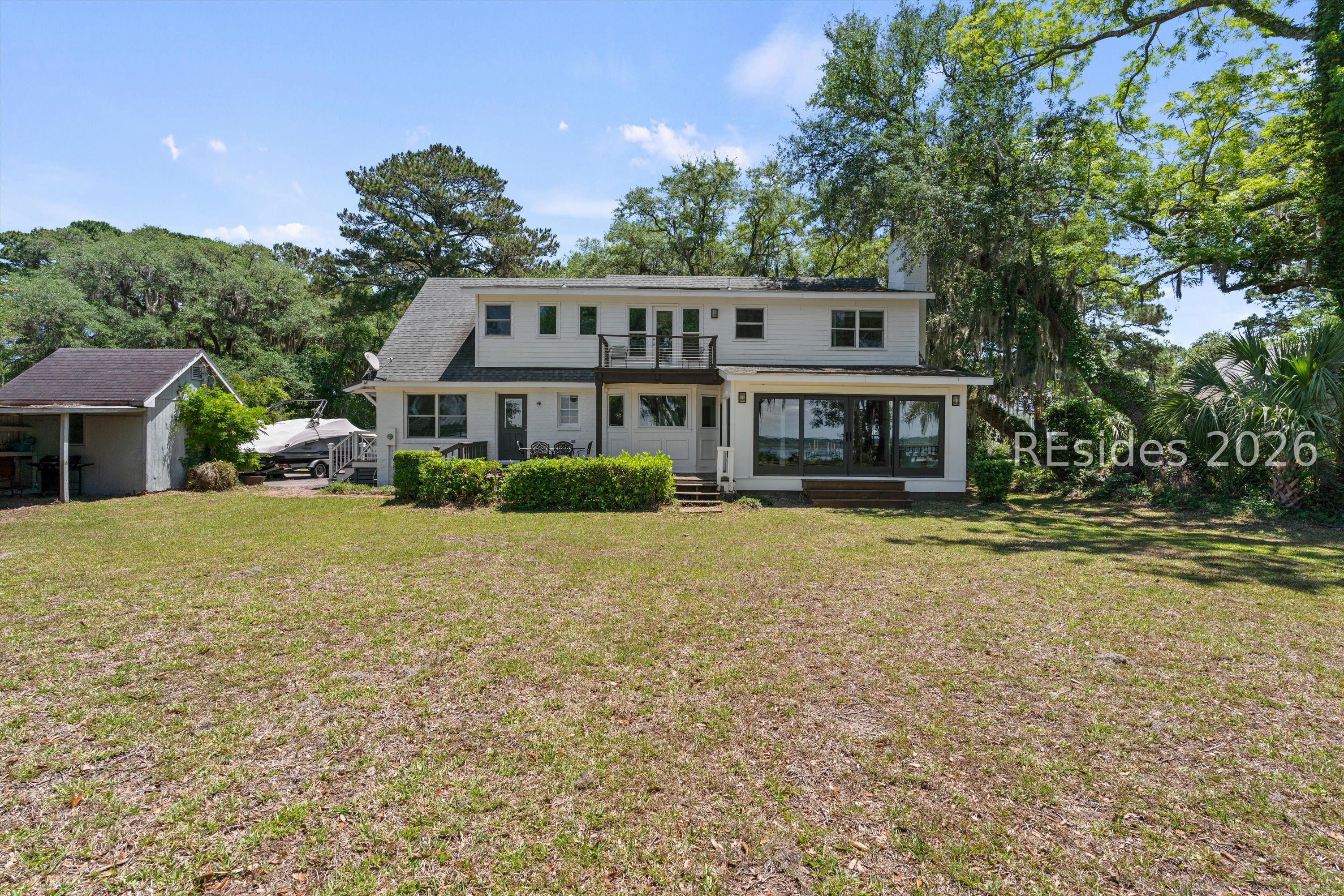 12 Riverfront Place