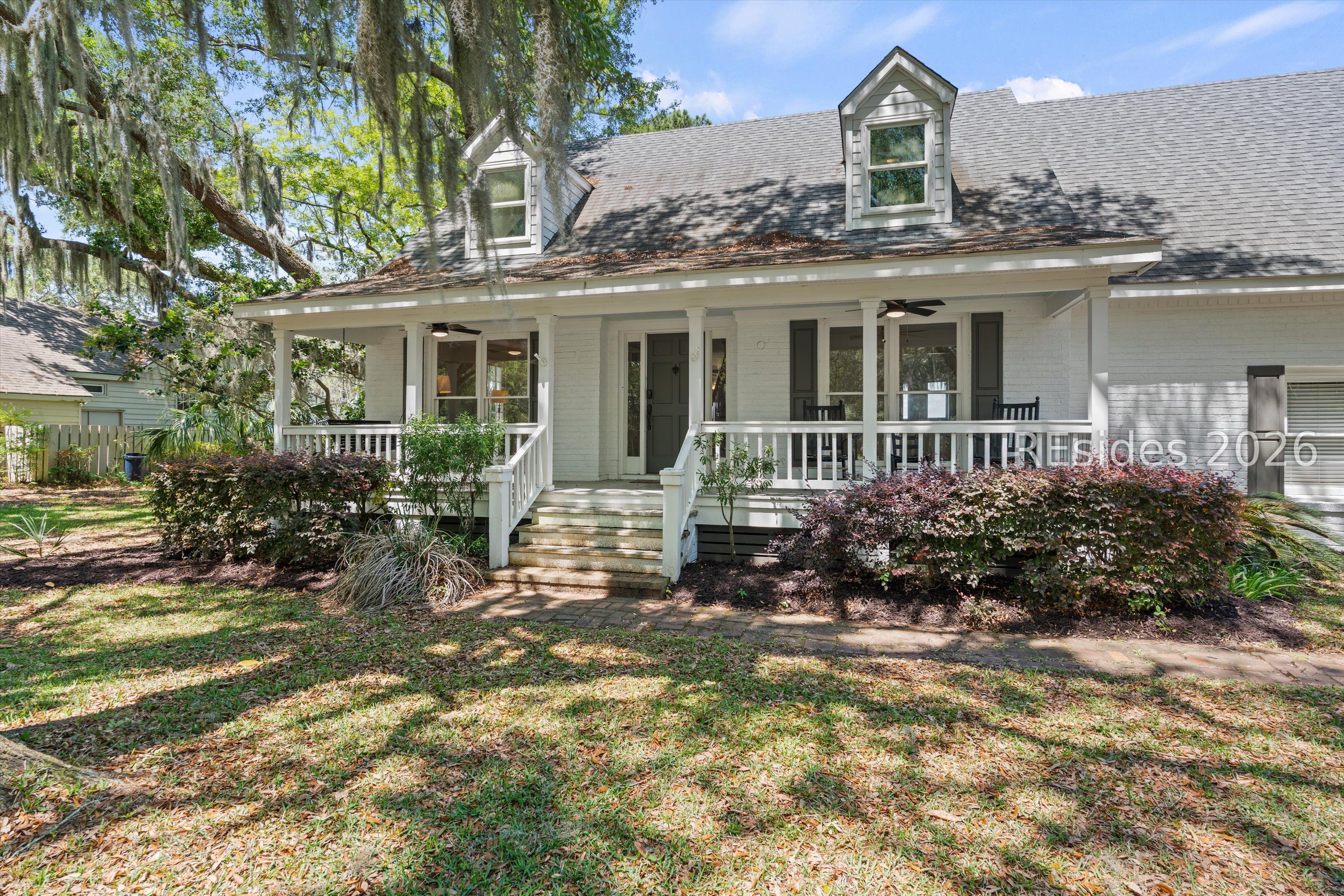 12 Riverfront Place
