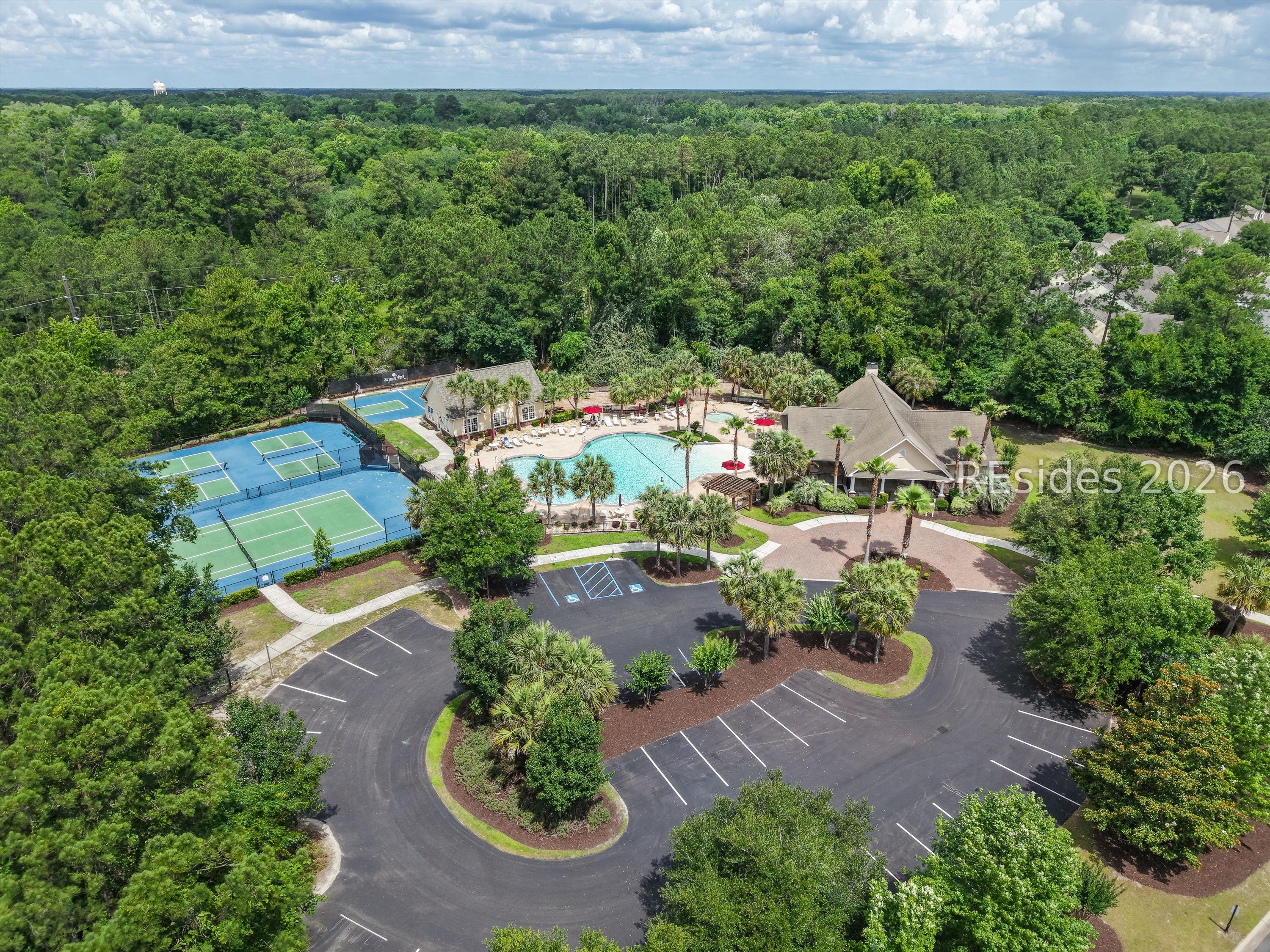 1 Meadowlawn Lane