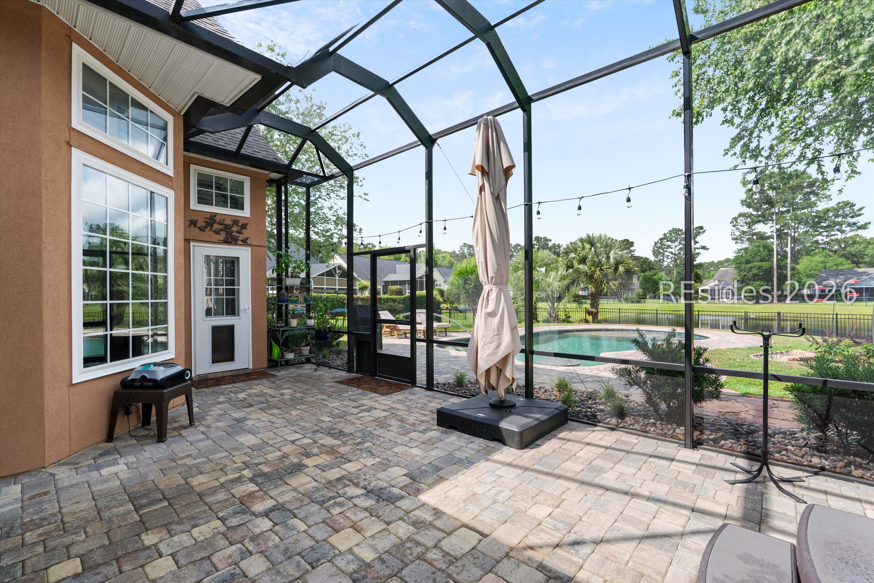 1 Meadowlawn Lane