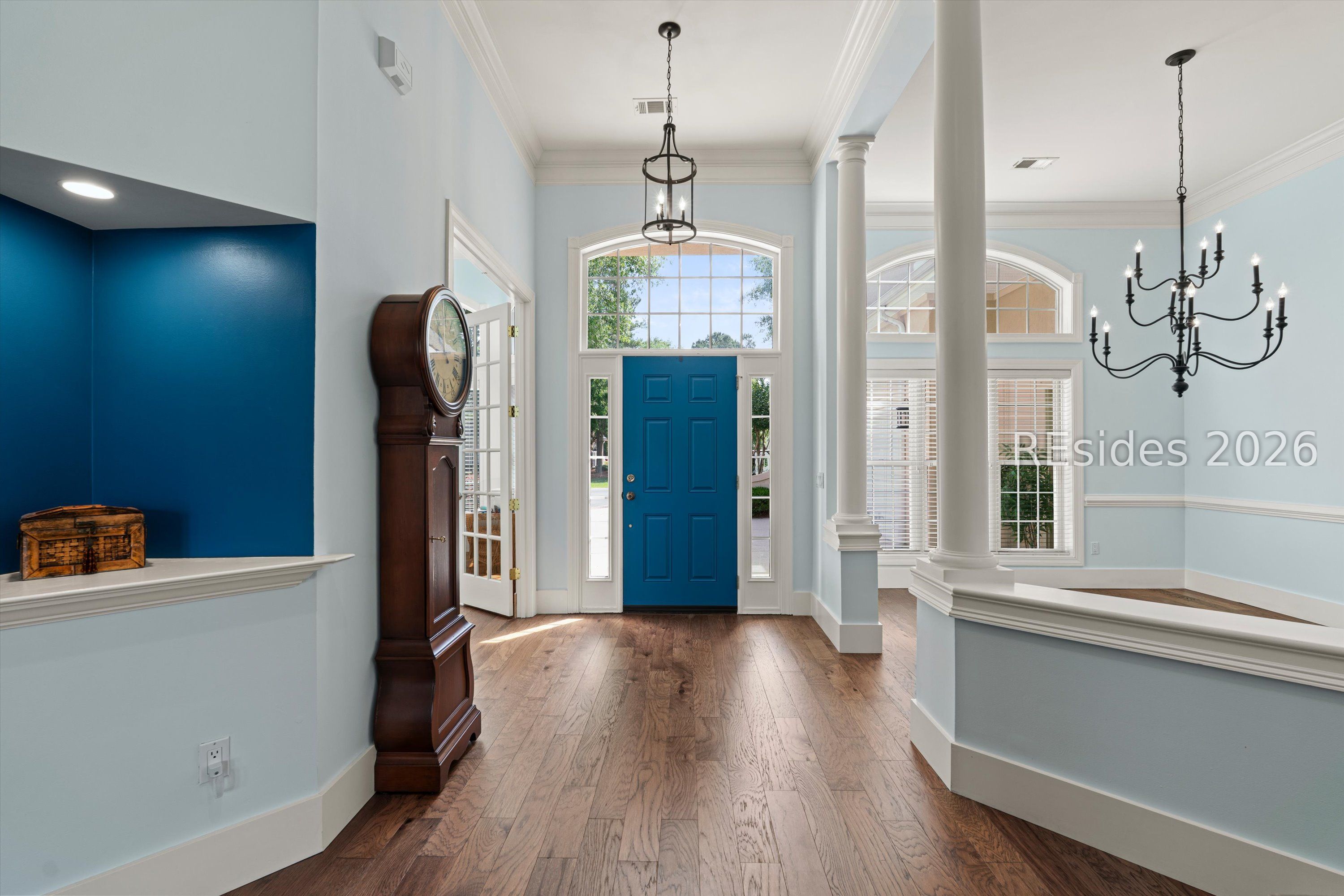 1 Meadowlawn Lane