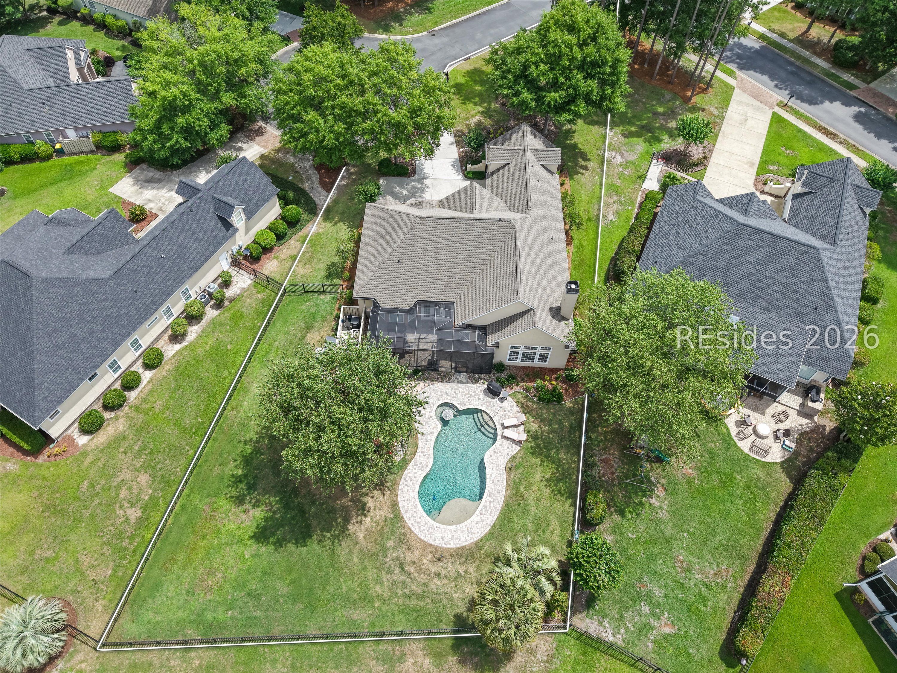 1 Meadowlawn Lane