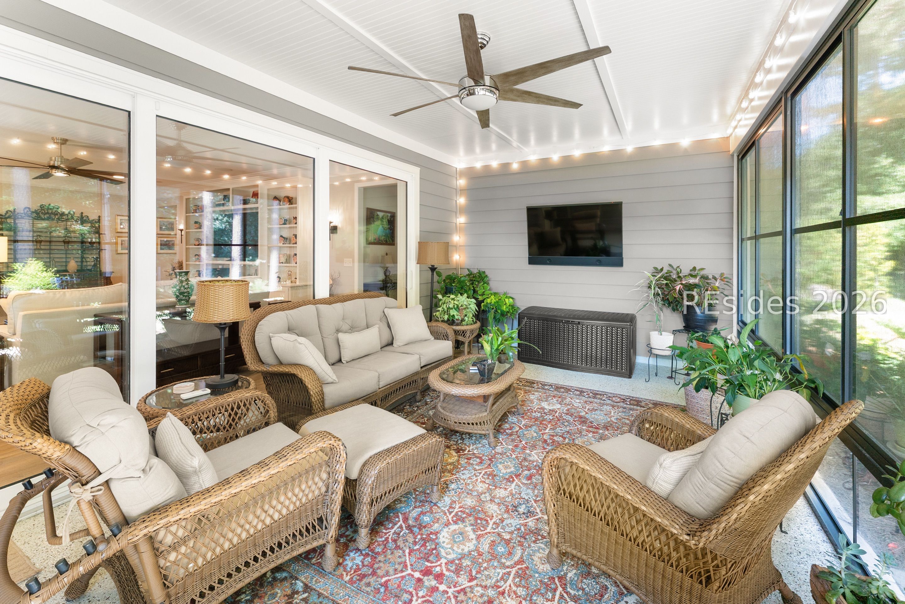 1382 Promenade Lane