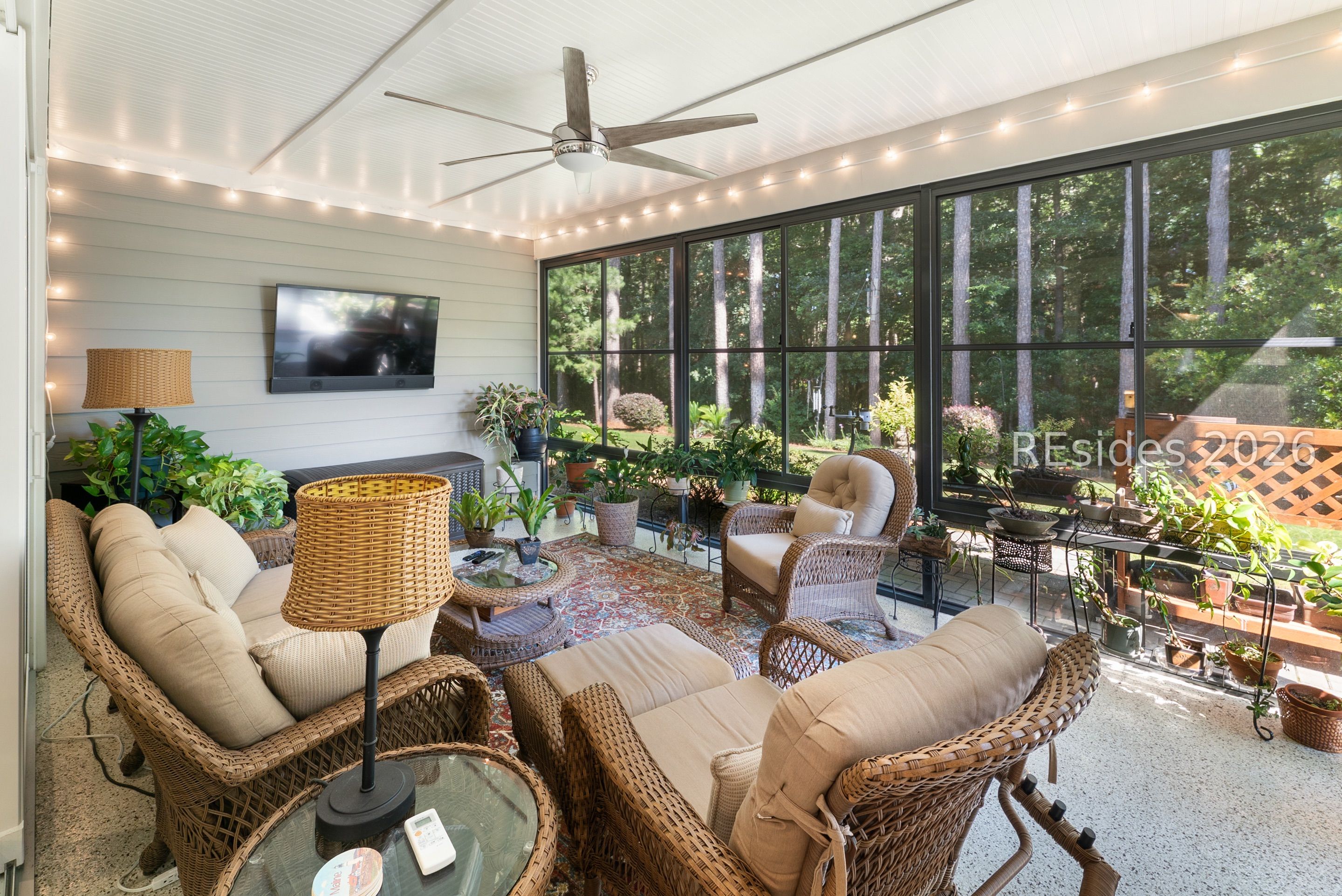 1382 Promenade Lane