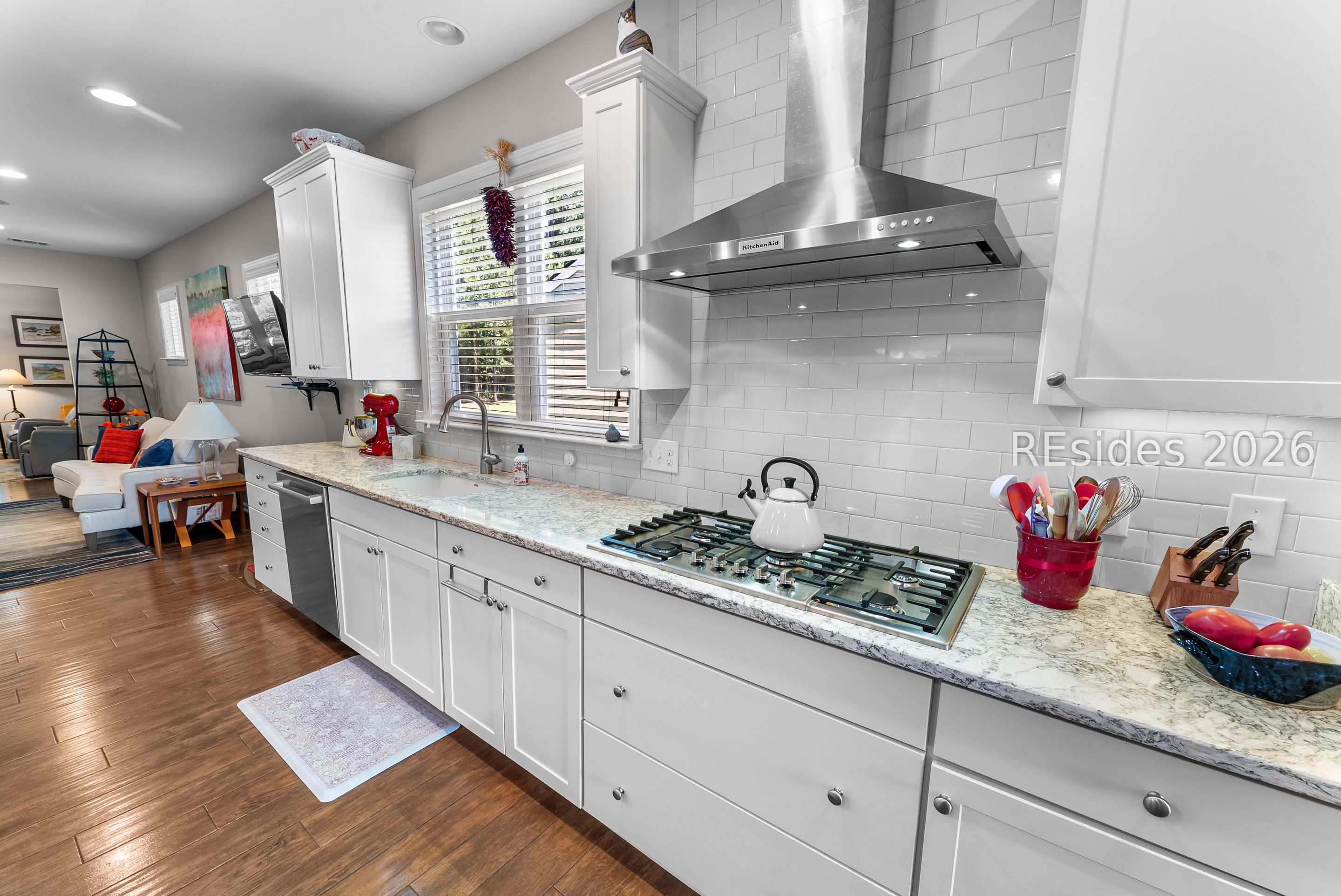 819 Promenade Lane