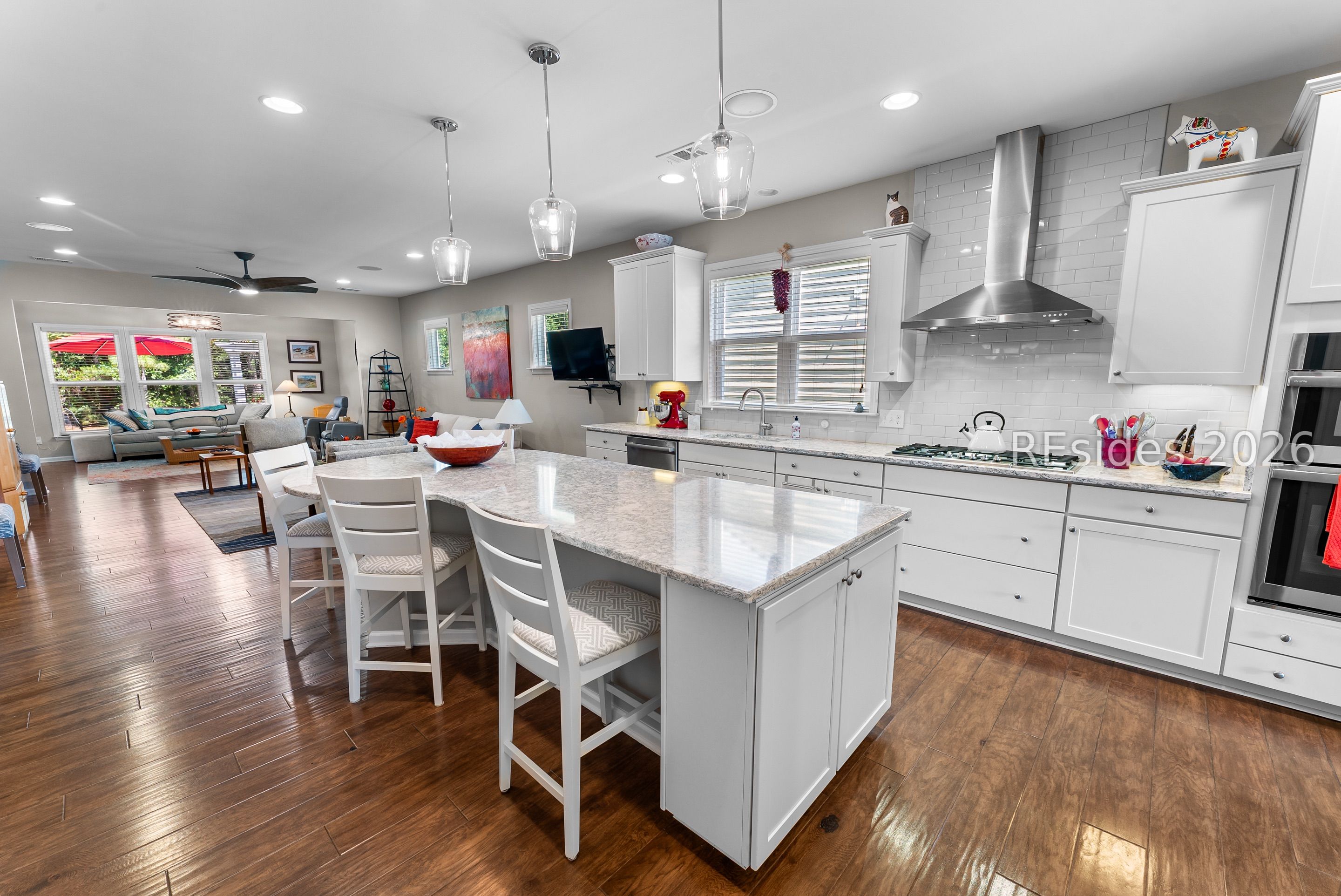 819 Promenade Lane