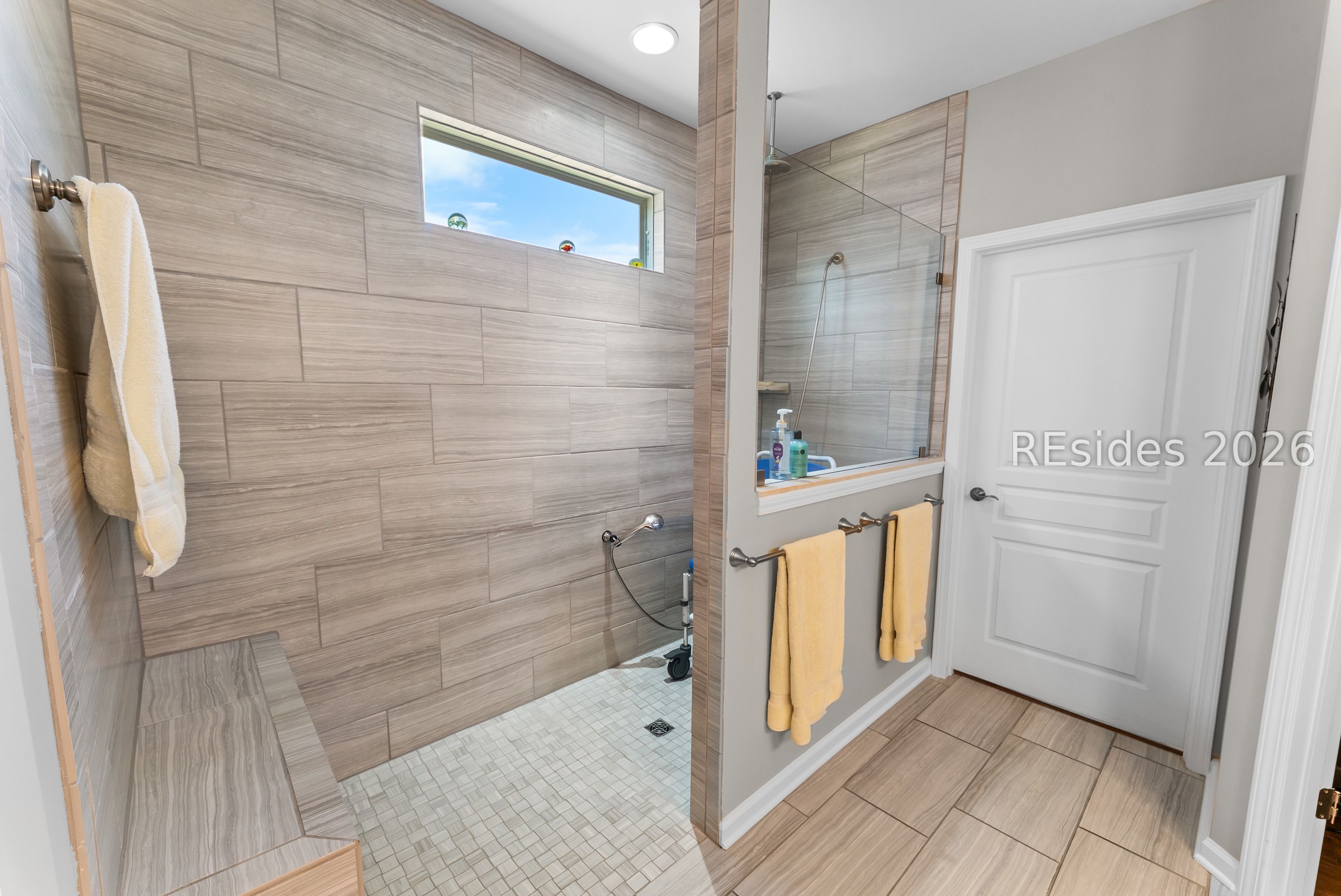 819 Promenade Lane