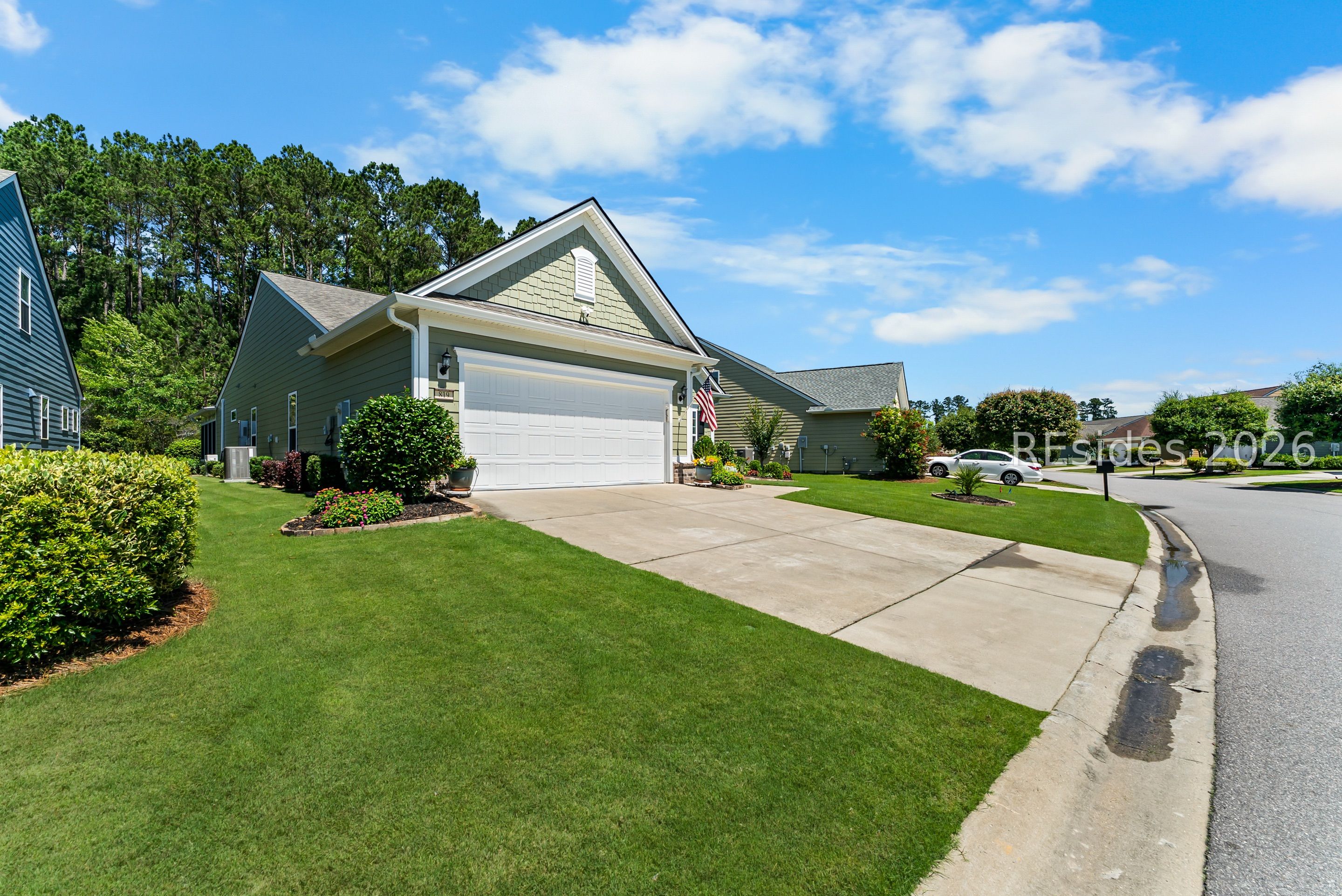 819 Promenade Lane