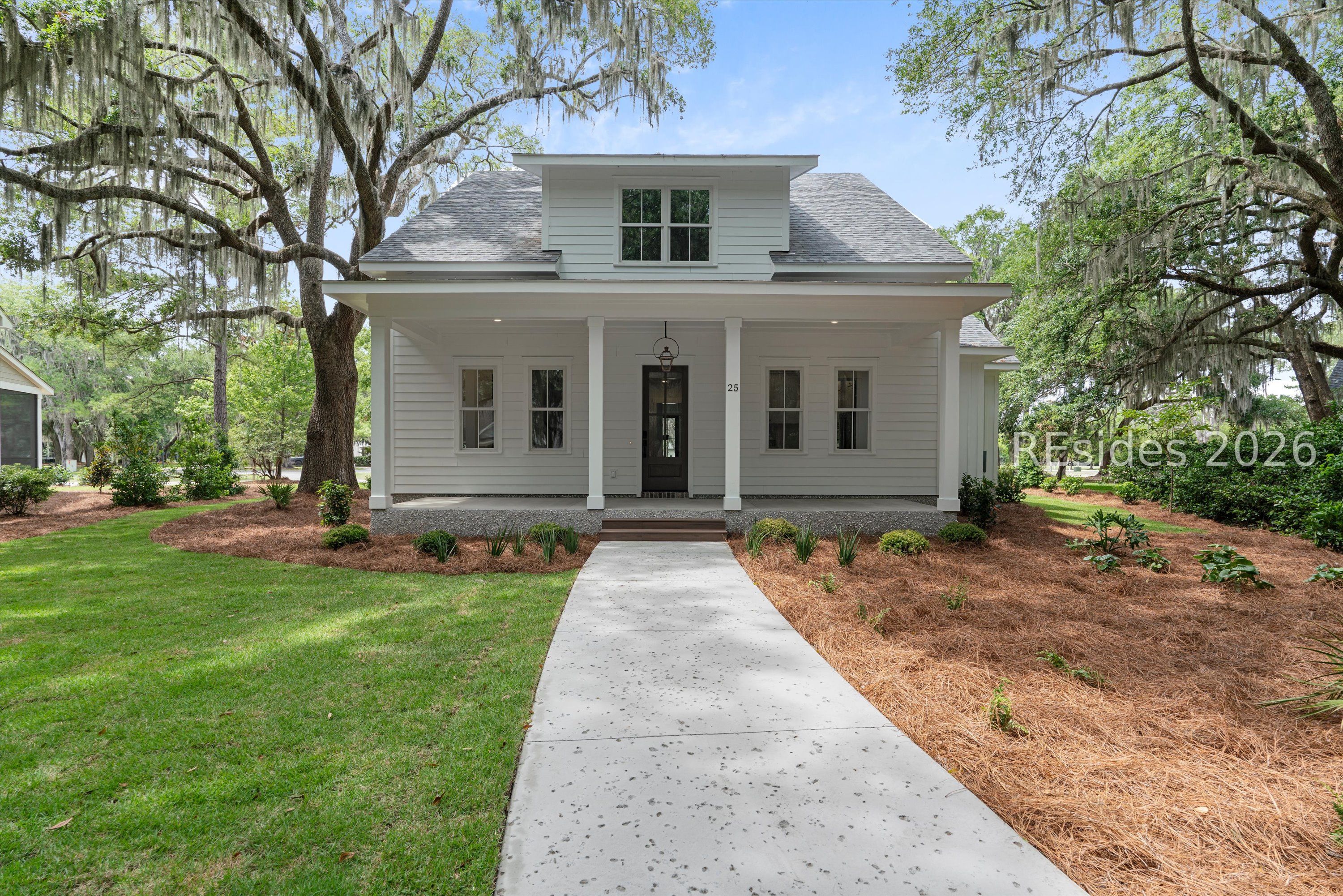 25 Millers Pond Drive