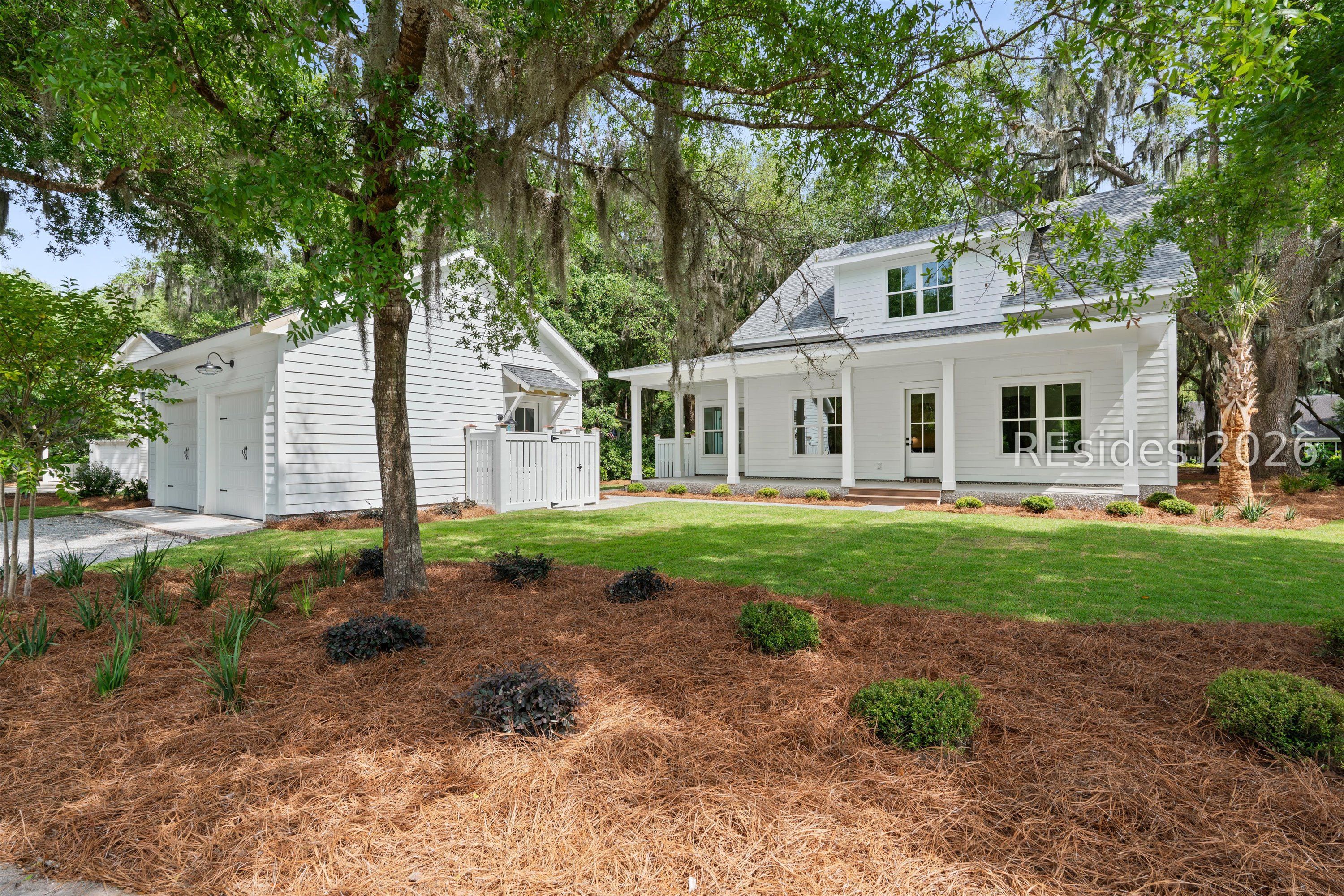 25 Millers Pond Drive
