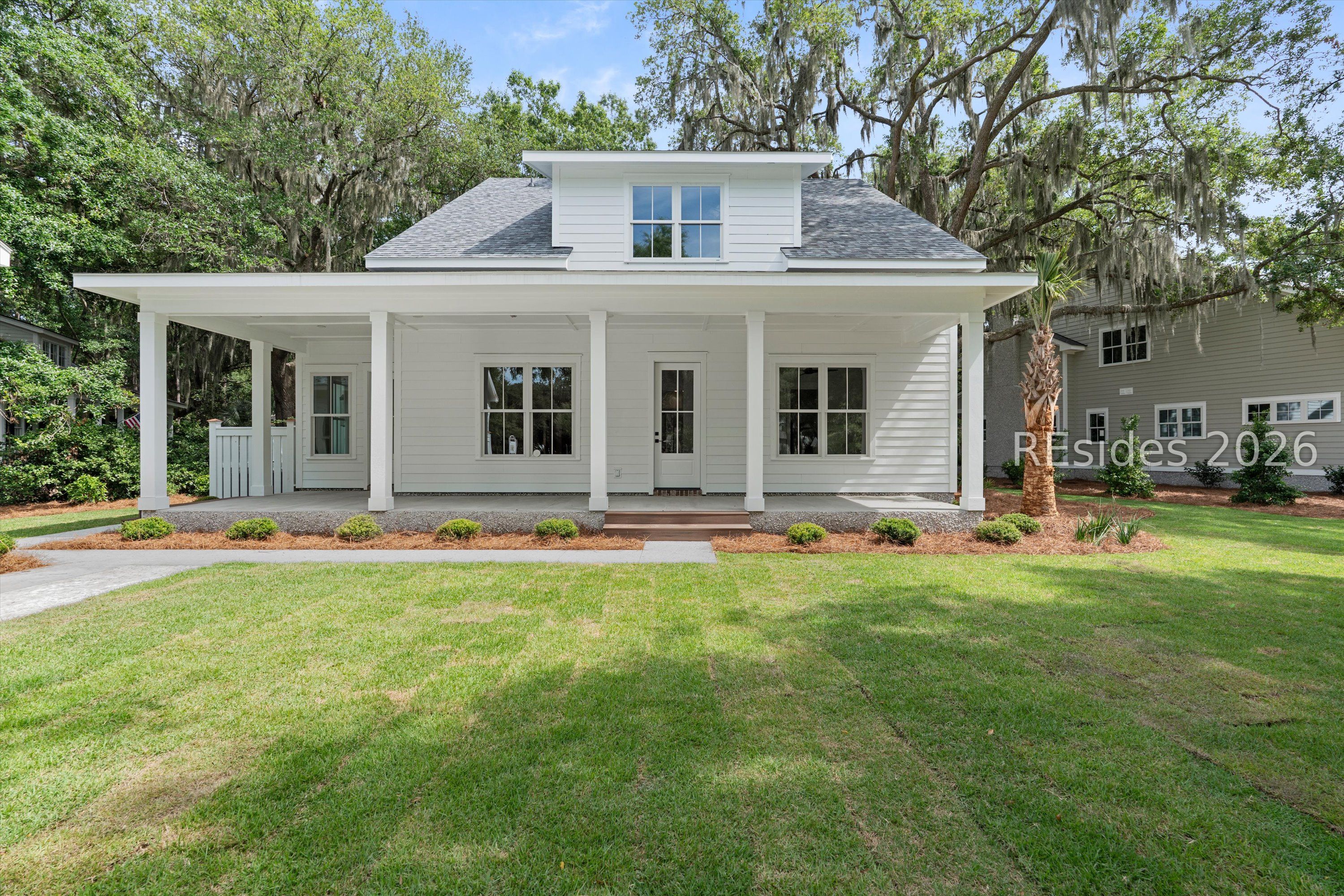 25 Millers Pond Drive