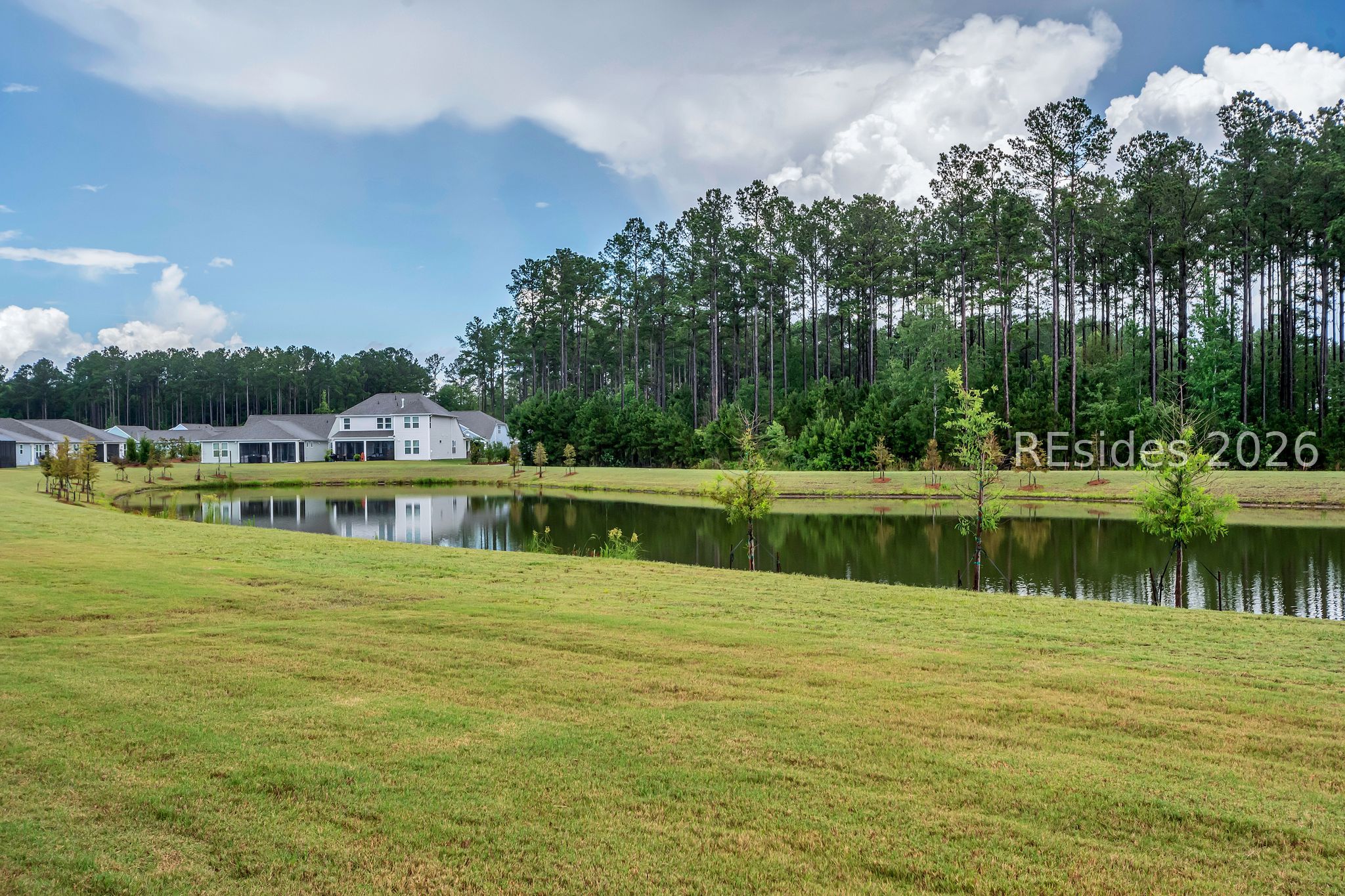 466 Aurora Way
