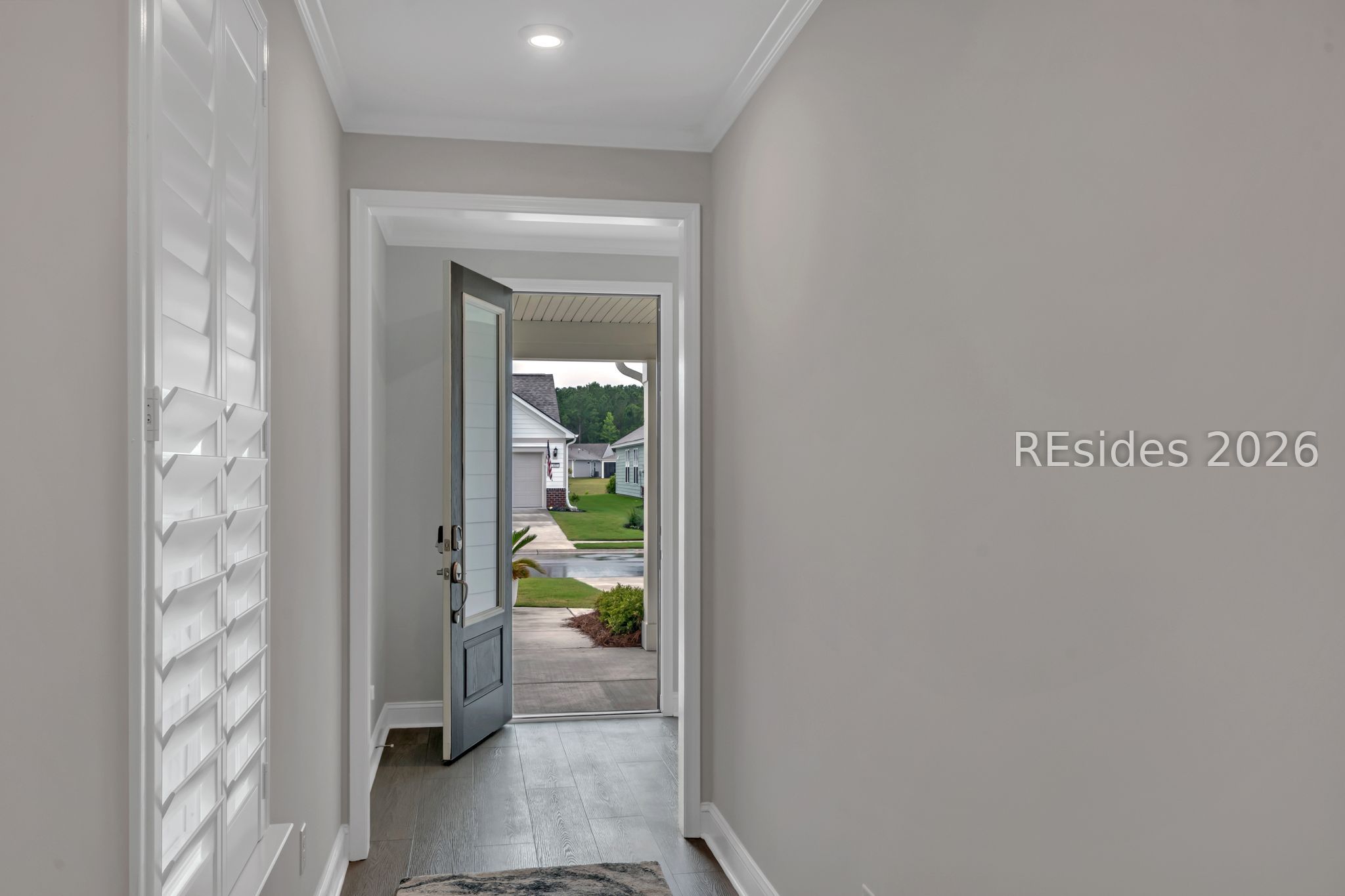 466 Aurora Way