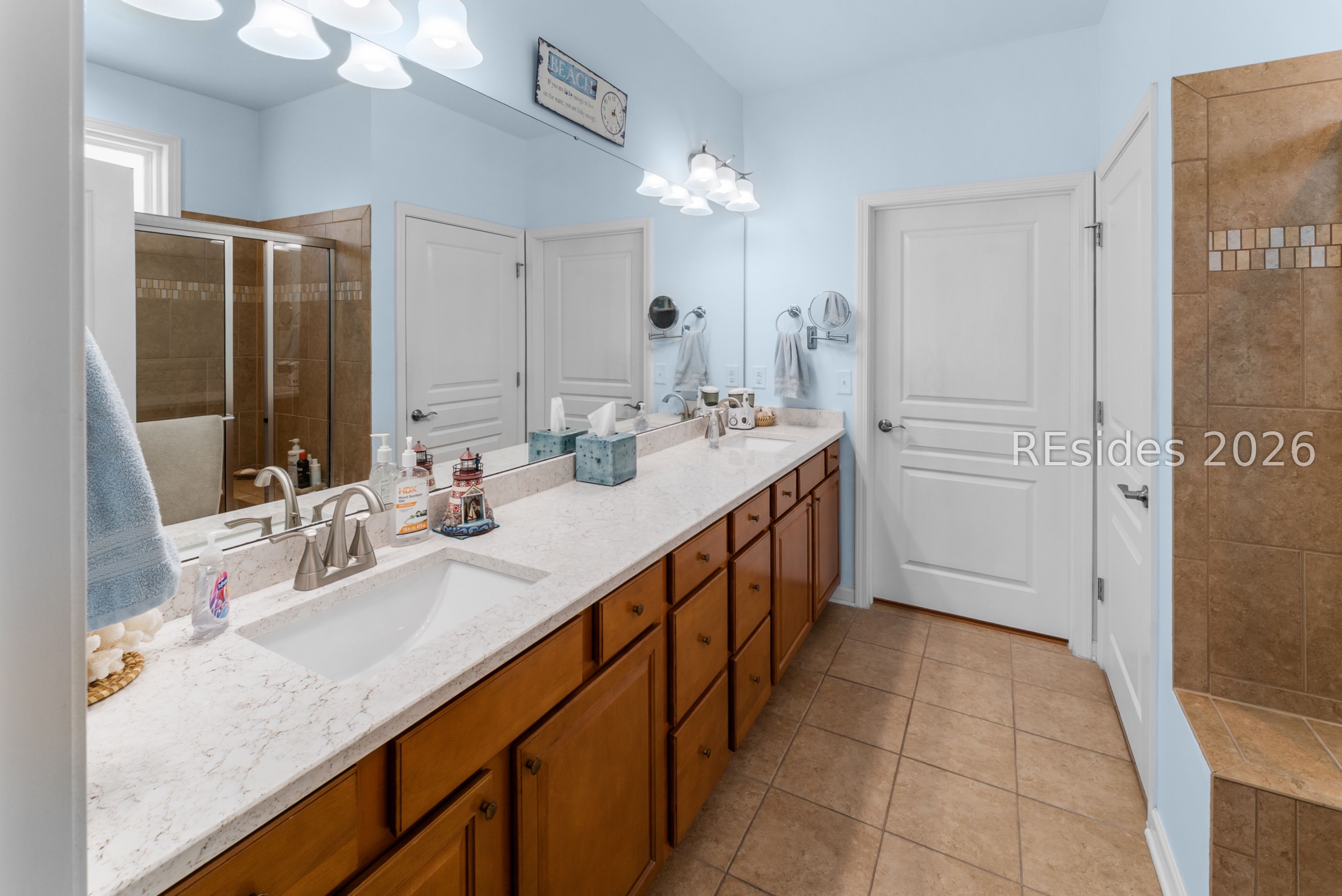 748 Knollwood Court