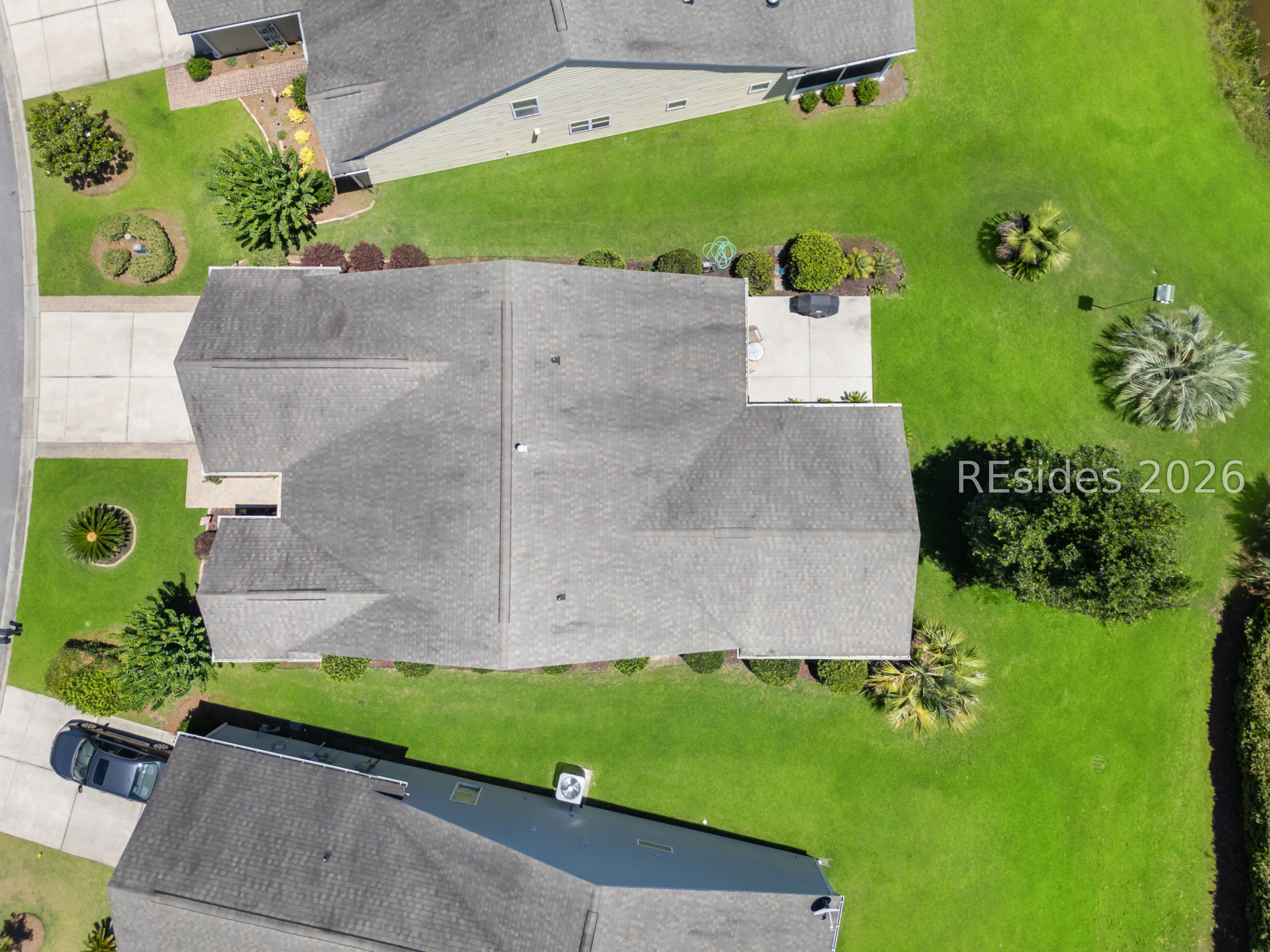 748 Knollwood Court