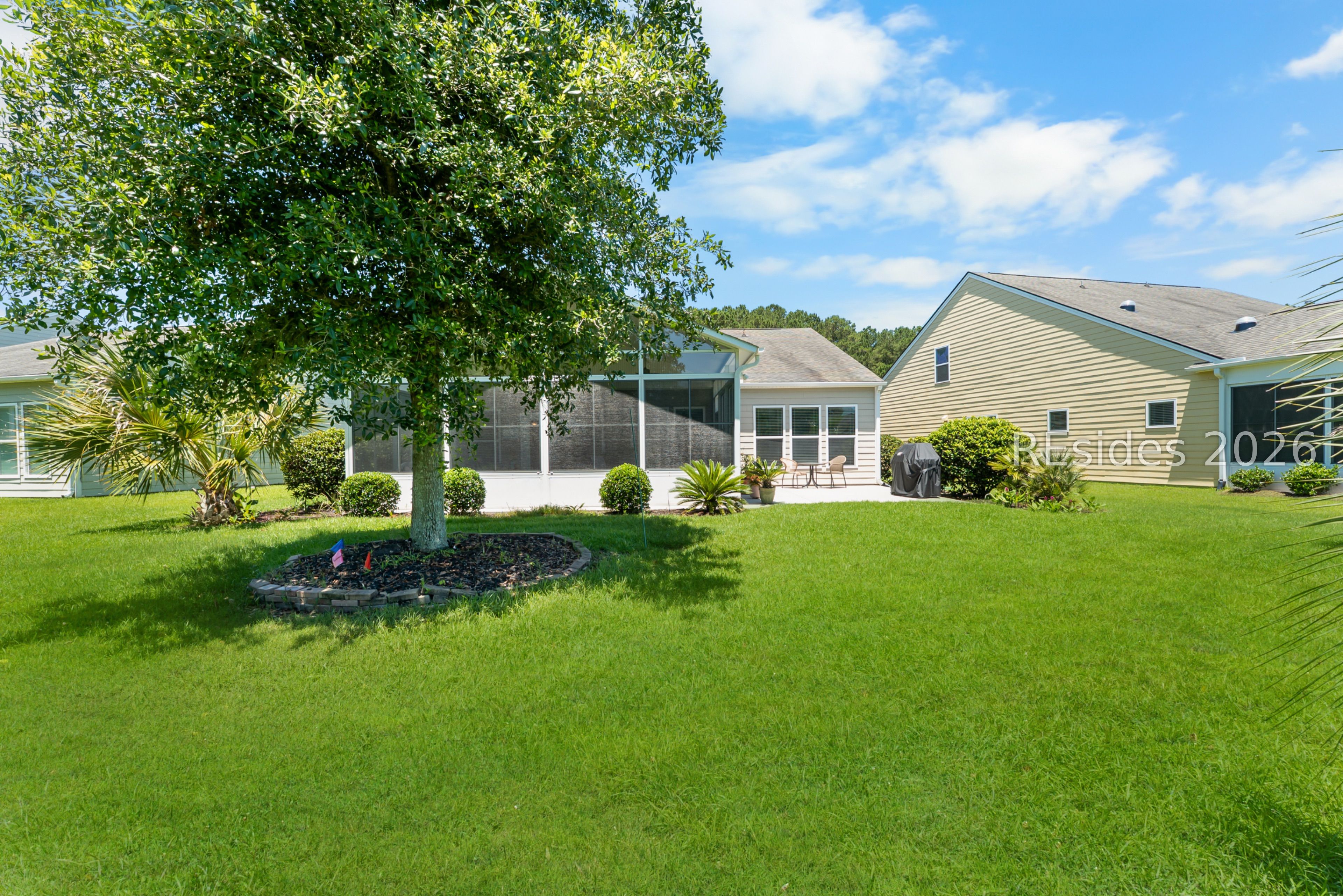 748 Knollwood Court