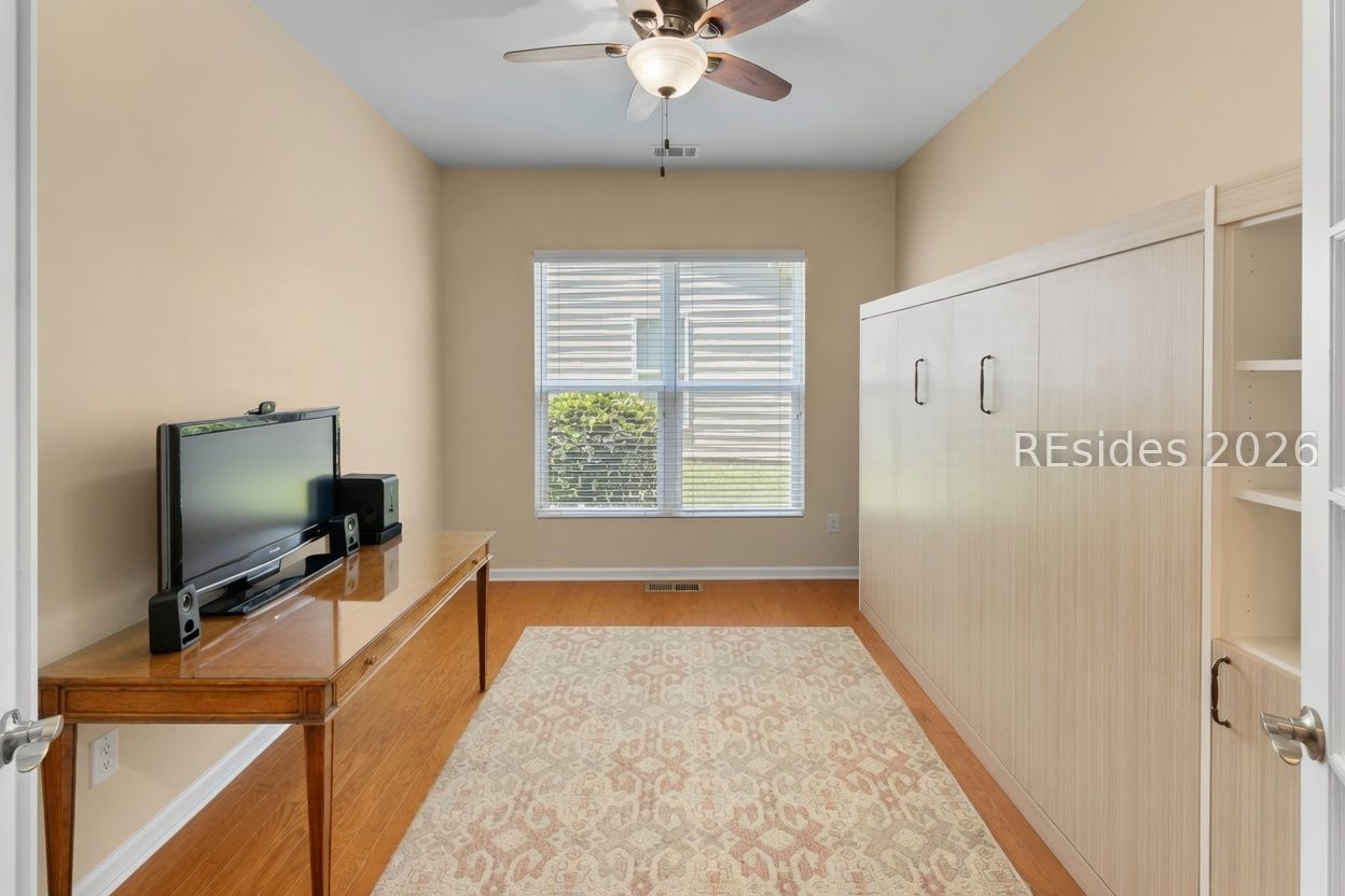 748 Knollwood Court