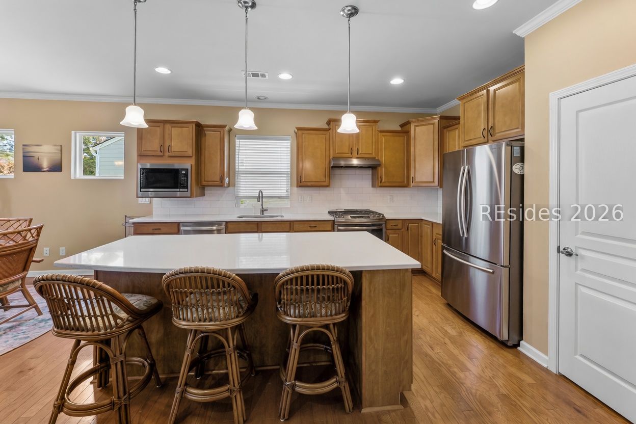 748 Knollwood Court