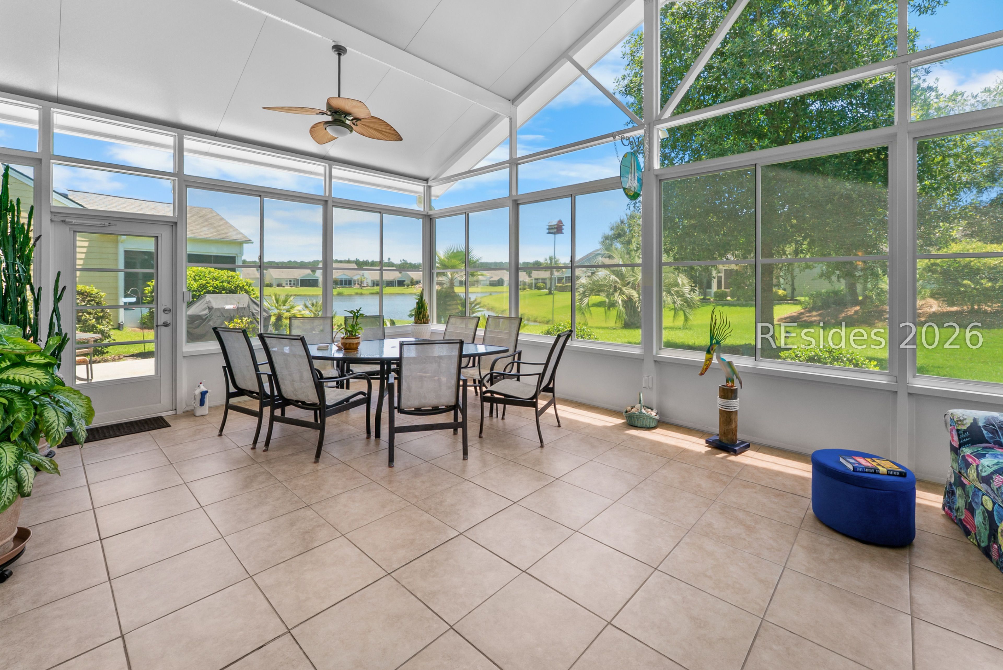 748 Knollwood Court