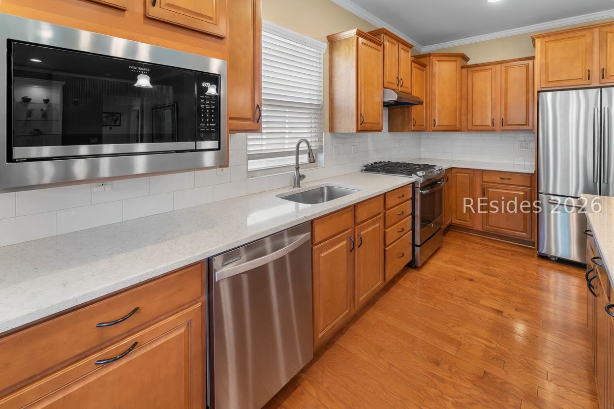 748 Knollwood Court
