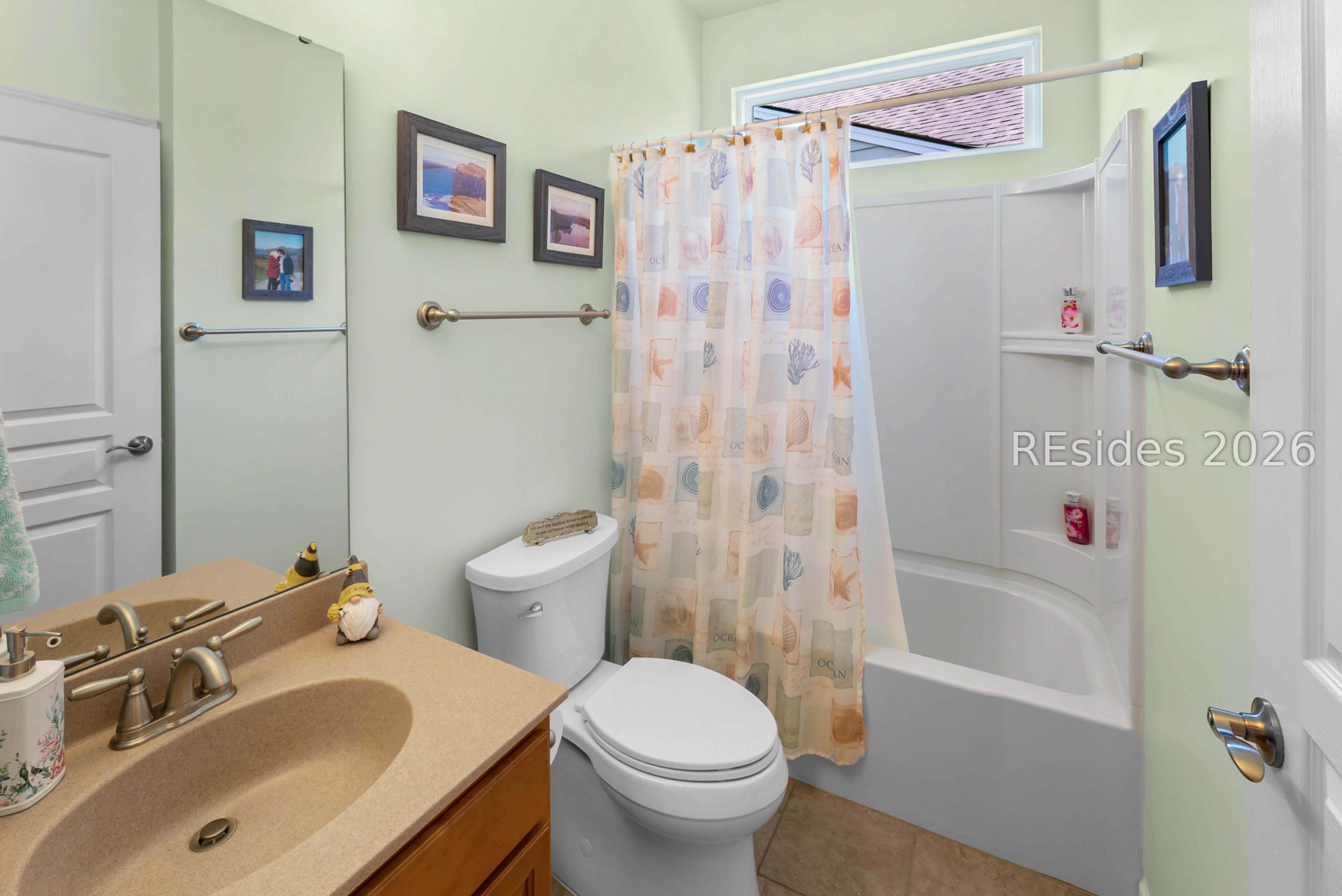 748 Knollwood Court