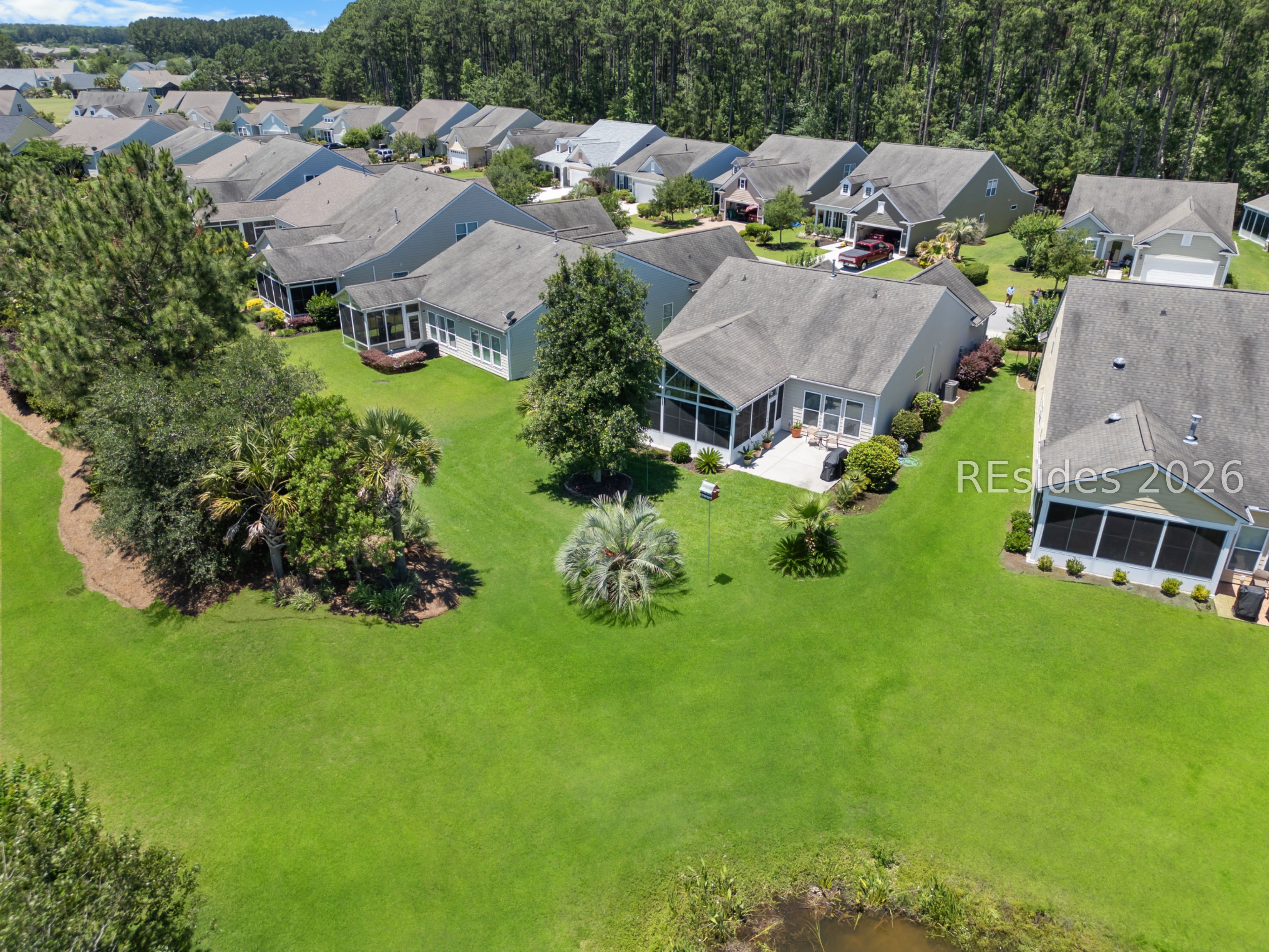 748 Knollwood Court