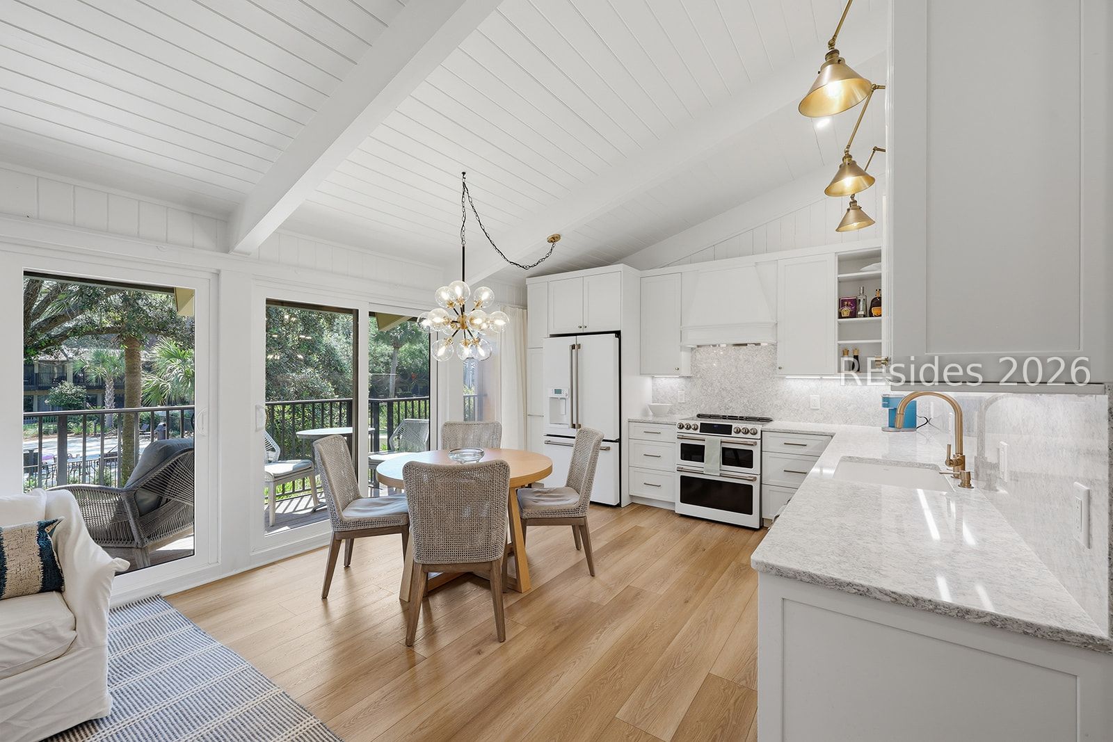 37 S Forest Beach Drive Unit: 9