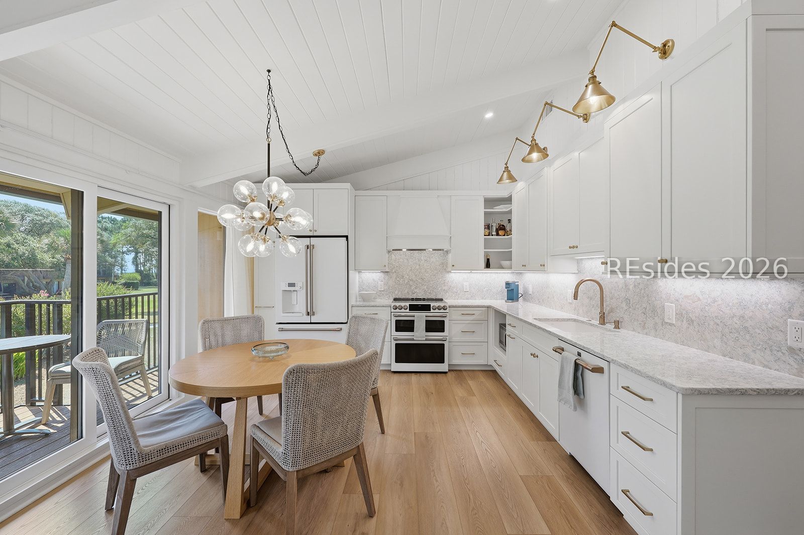 37 S Forest Beach Drive Unit: 9