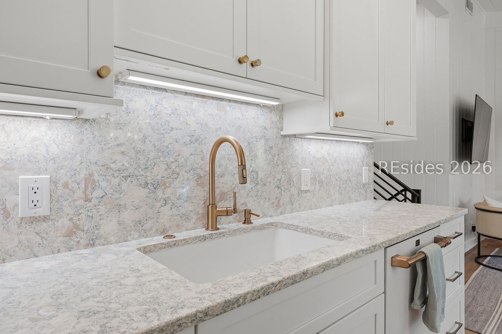 37 S Forest Beach Drive Unit: 9