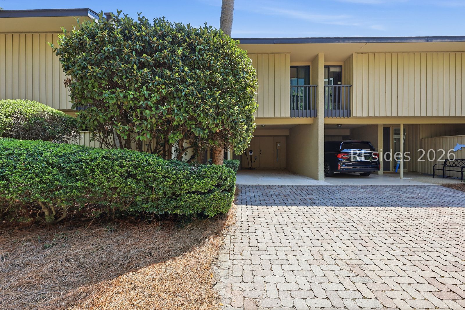 37 S Forest Beach Drive Unit: 9