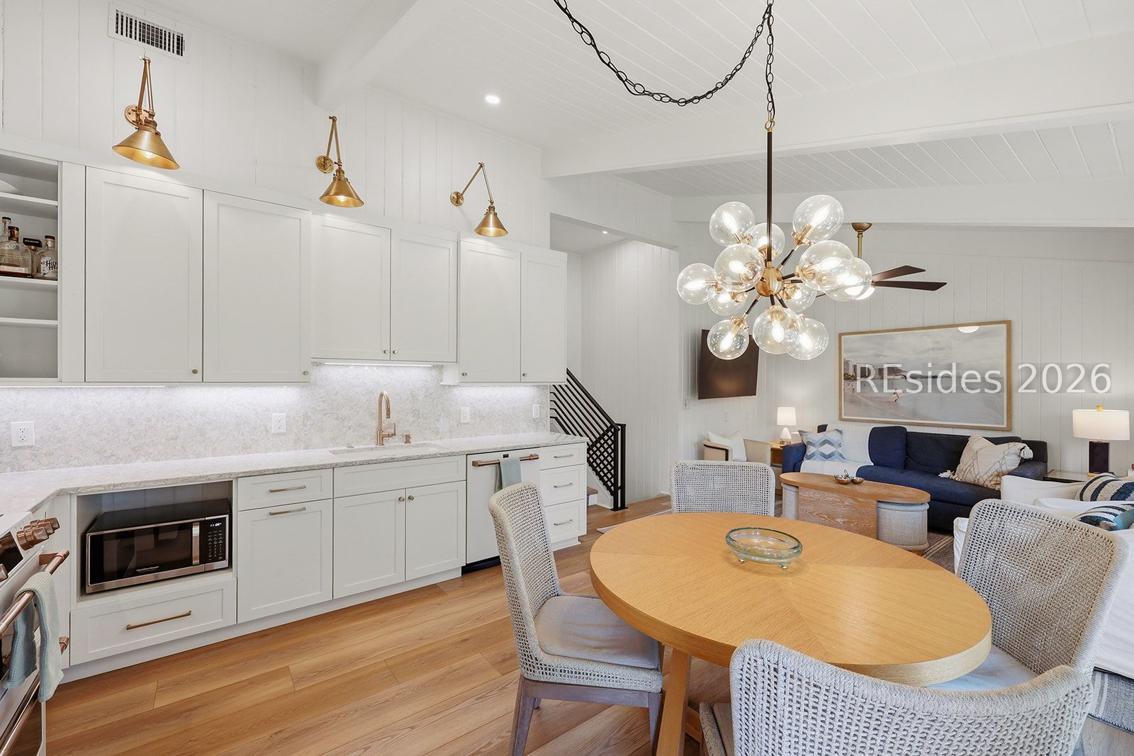 37 S Forest Beach Drive Unit: 9