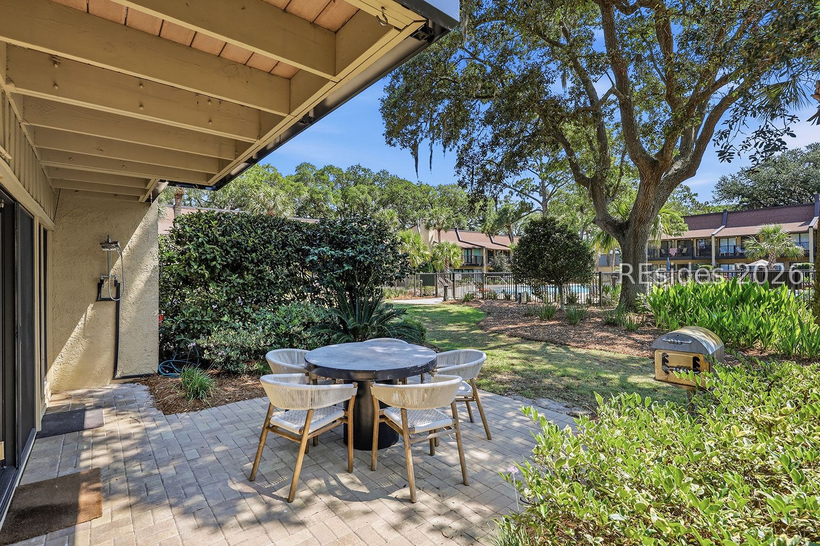 37 S Forest Beach Drive Unit: 9