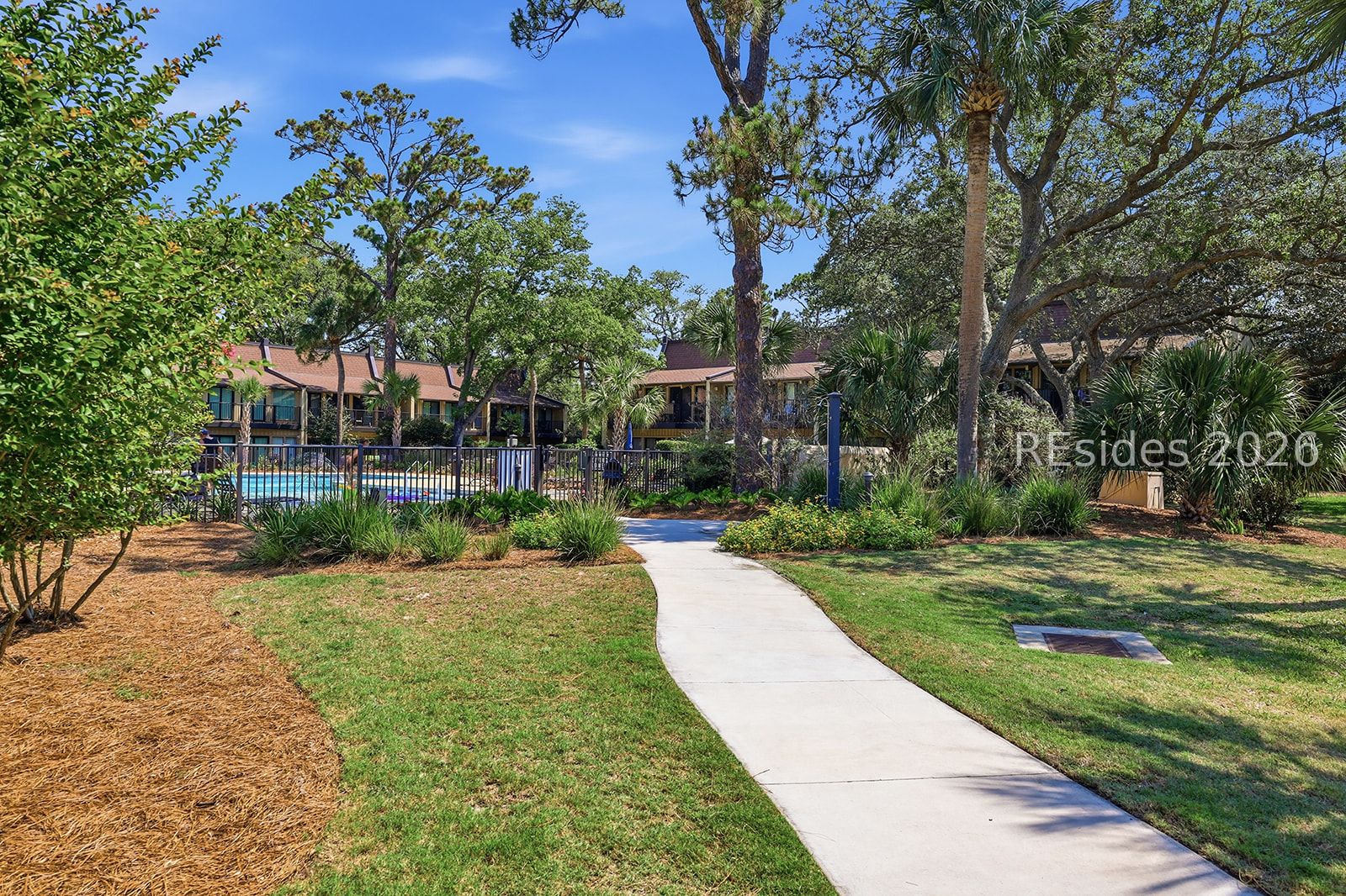 37 S Forest Beach Drive Unit: 9
