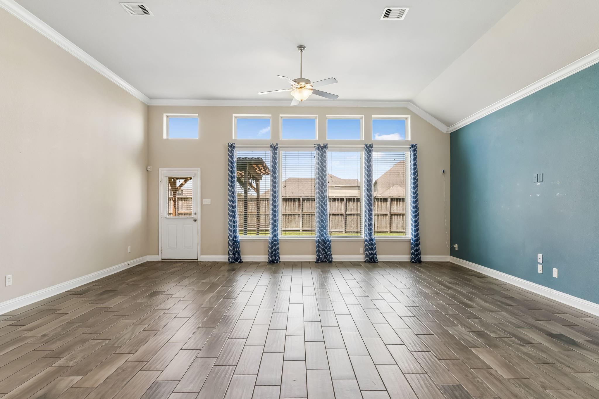 5107 Baroness Lane