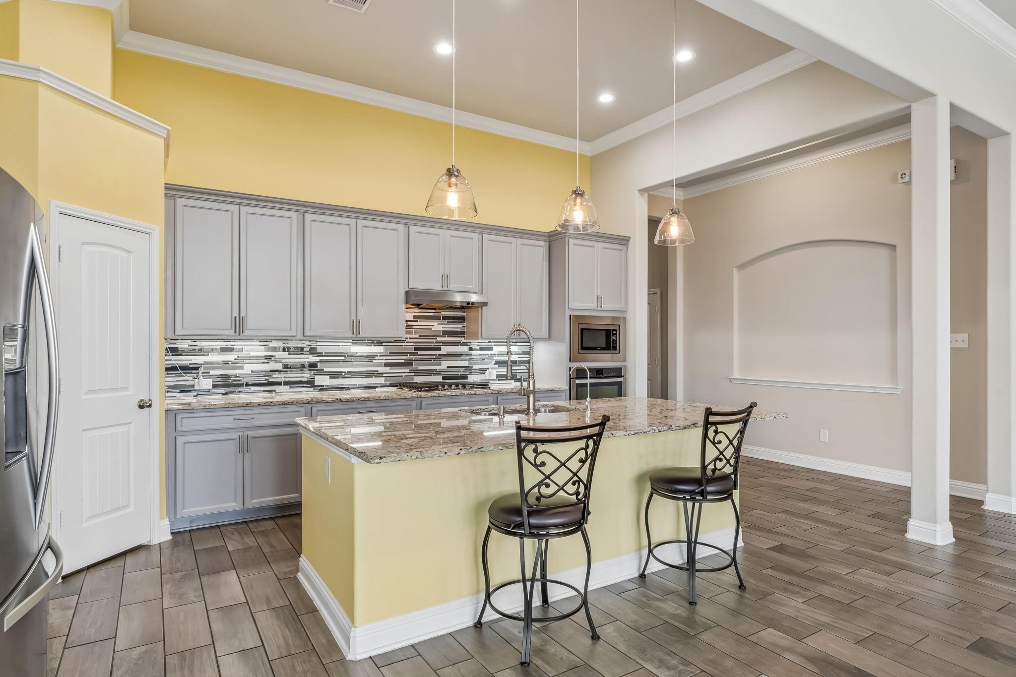 5107 Baroness Lane