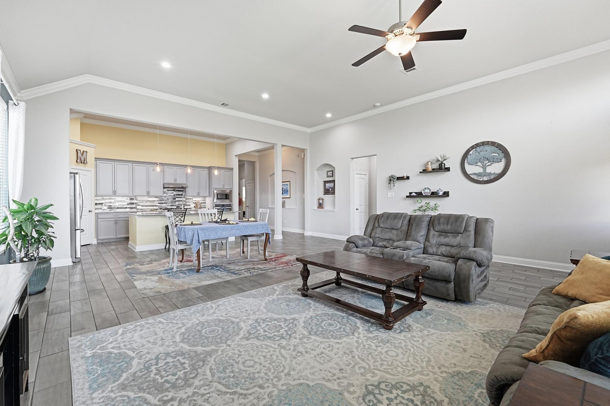 5107 Baroness Lane