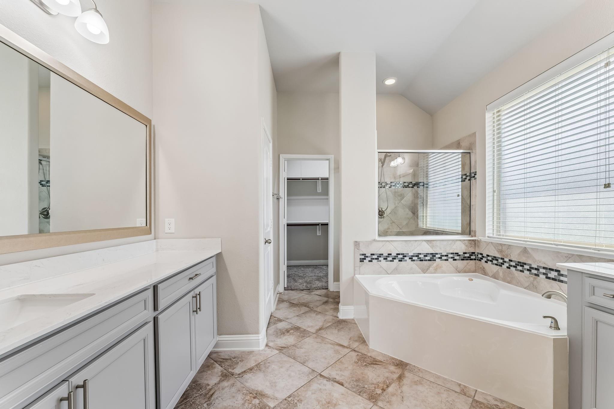 5107 Baroness Lane
