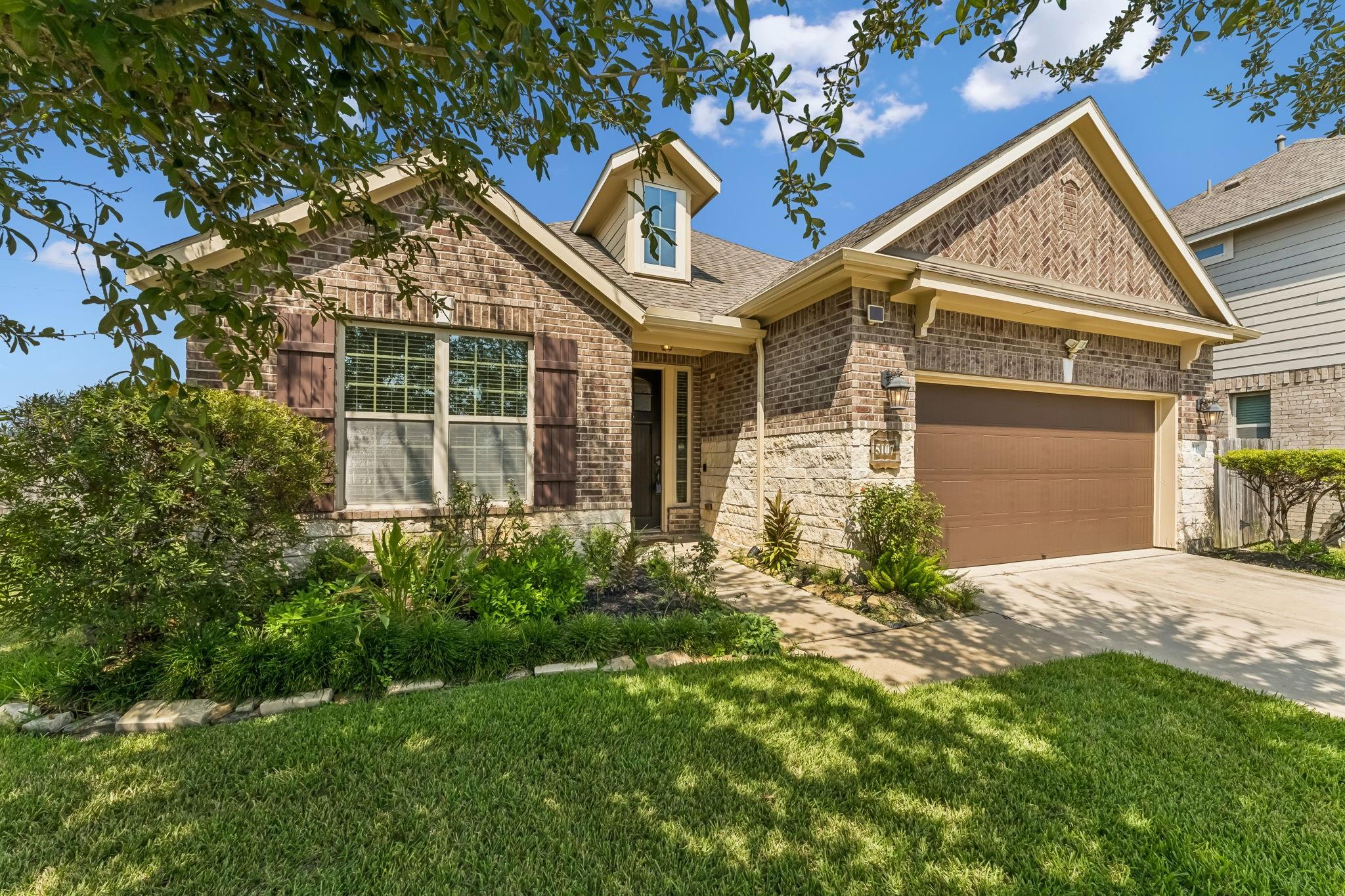 5107 Baroness Lane